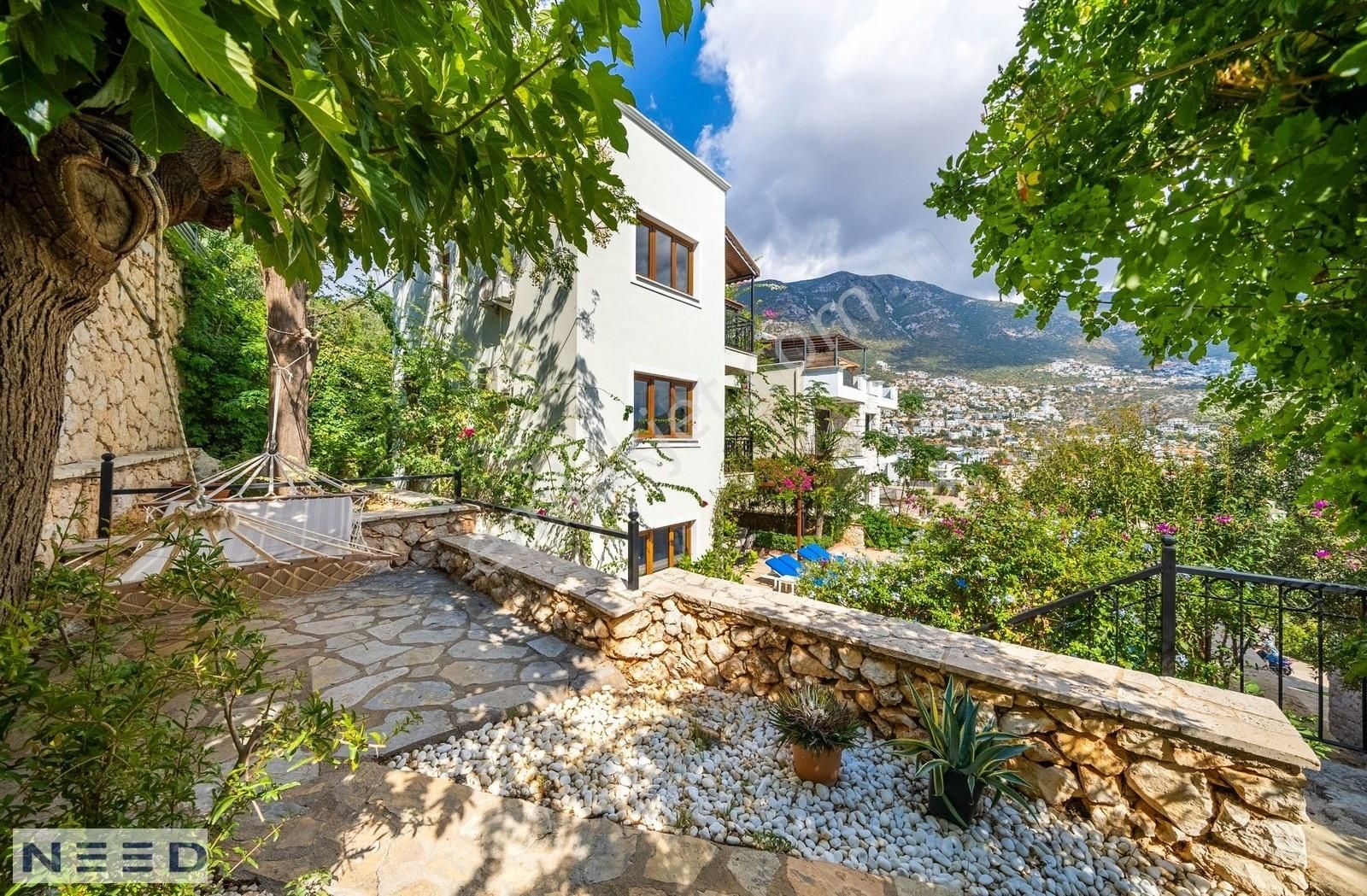 Kalkan Merkez'de 4 En-suit Yatak Odalı ,bahçeli Villa - Görsel 13