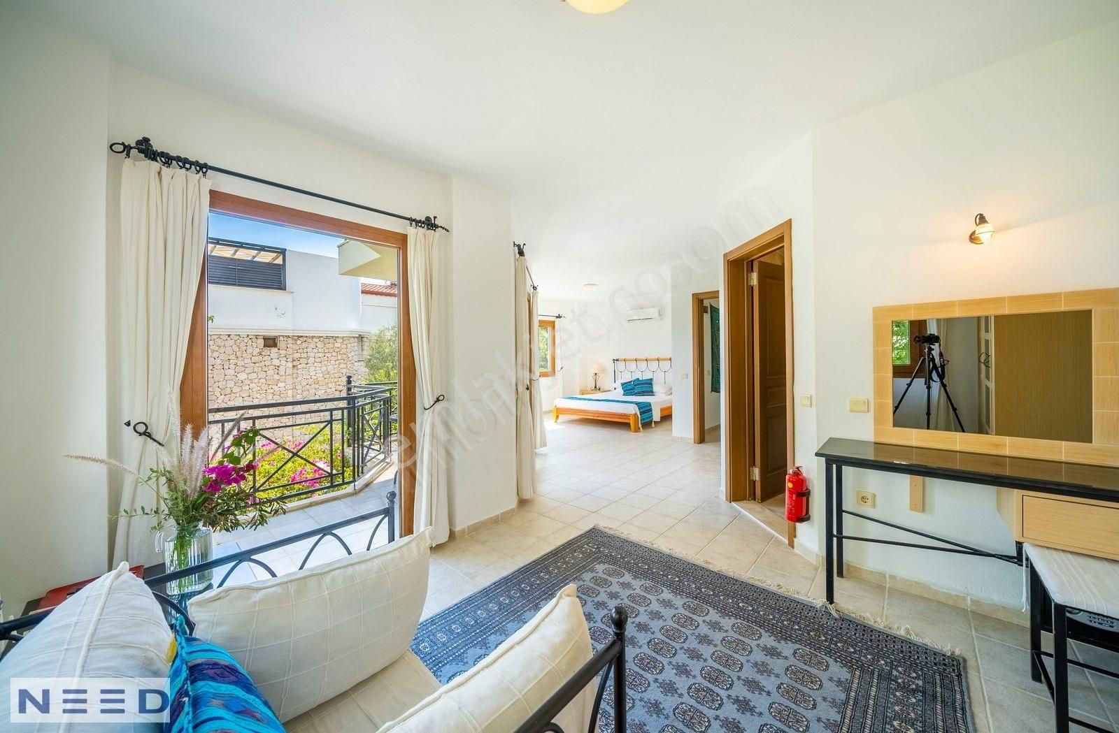 Kalkan Merkez'de 4 En-suit Yatak Odalı ,bahçeli Villa - Görsel 7