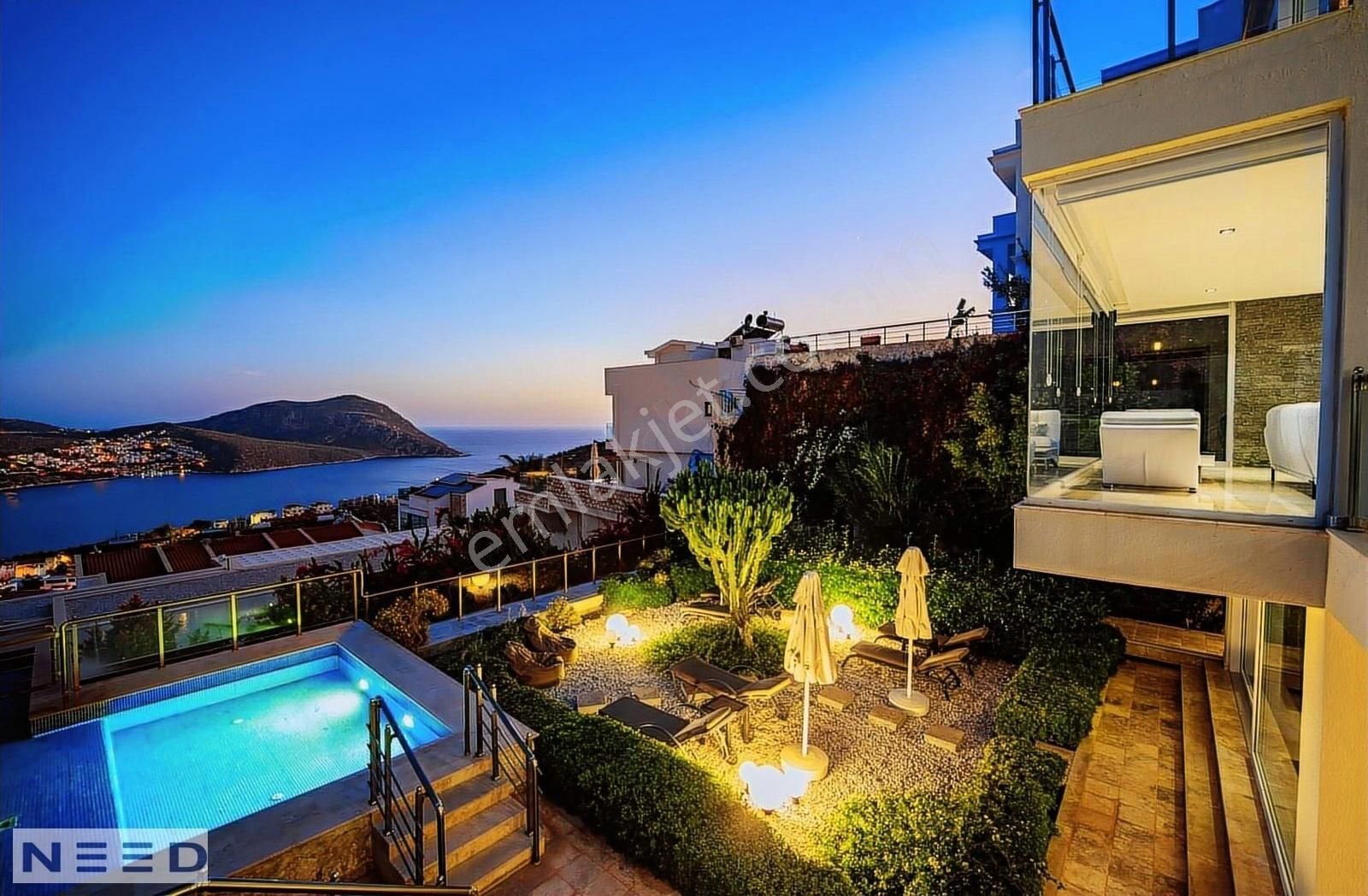 Kalkanda Isıtmalı Infinity Havuzlu Lüks Villa - Görsel 9