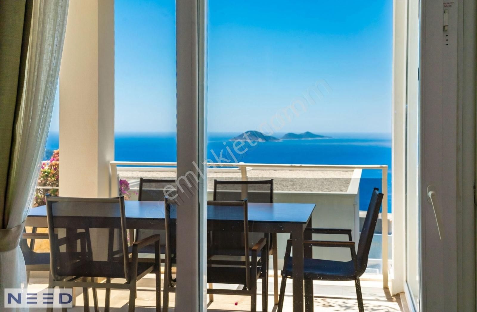 Kalkanda Modern Tasarımlı 3+1 Villa - Görsel 2