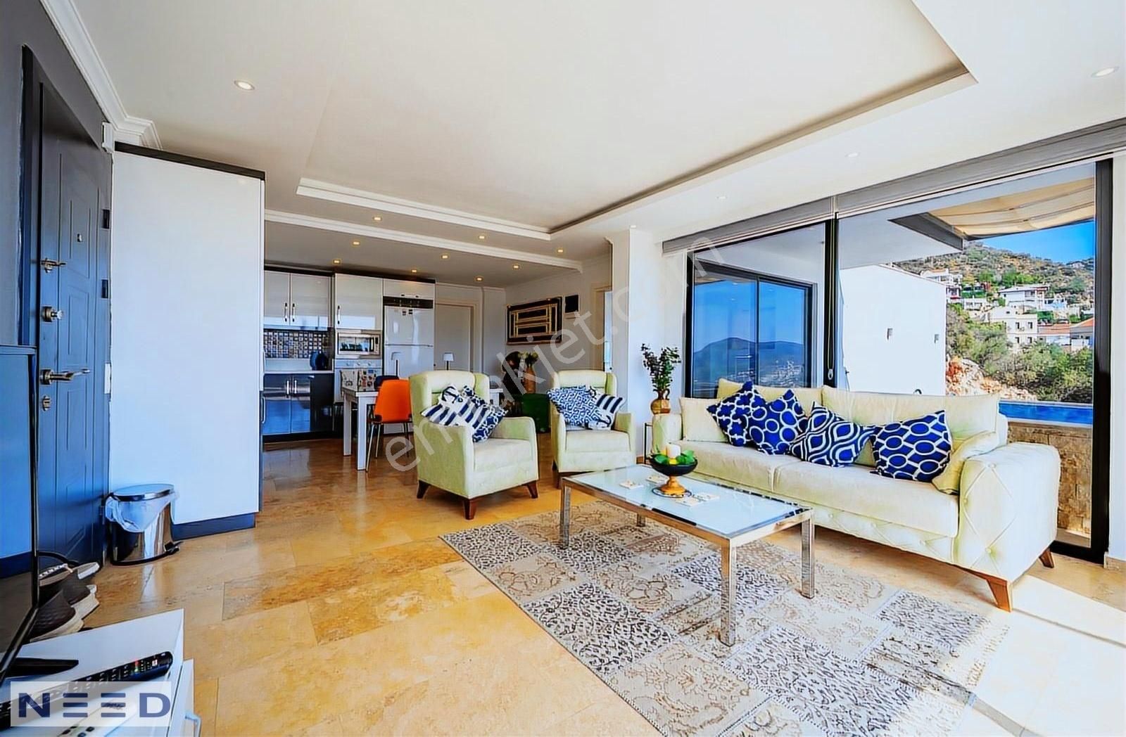 Kızıltaşta 3 Yatak Odalı, Eşsiz Manzaralı Villa - Görsel 4