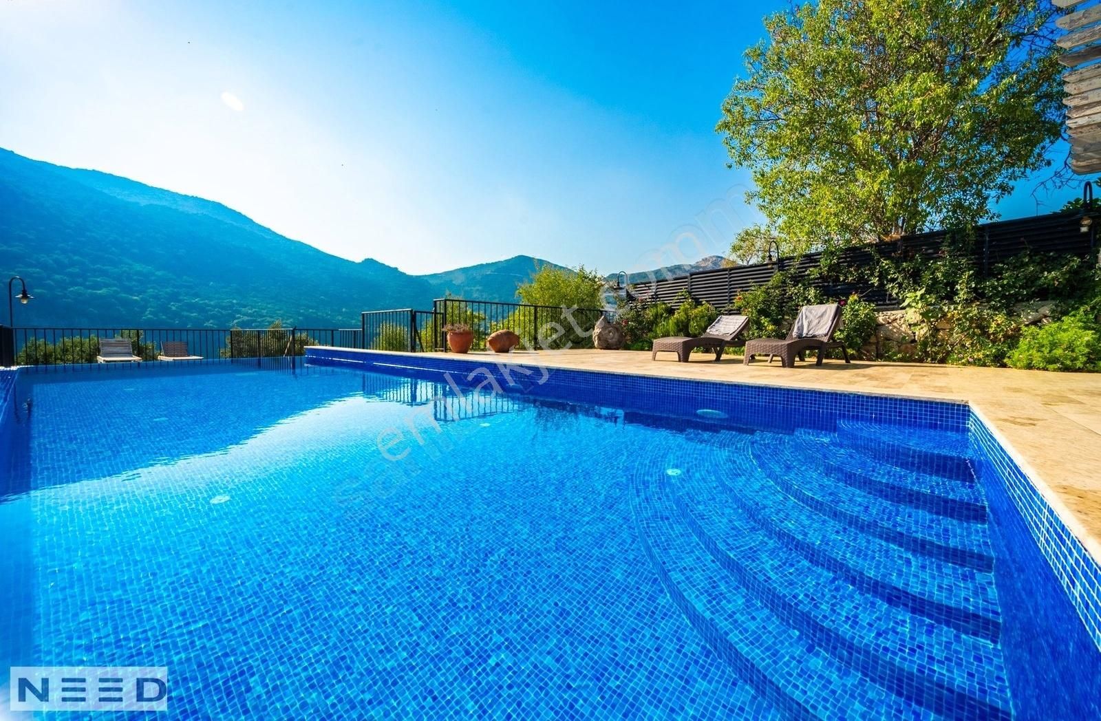 Kaputaş Vadisi Sarıbelende Doğa İçinde İki Taş Ev