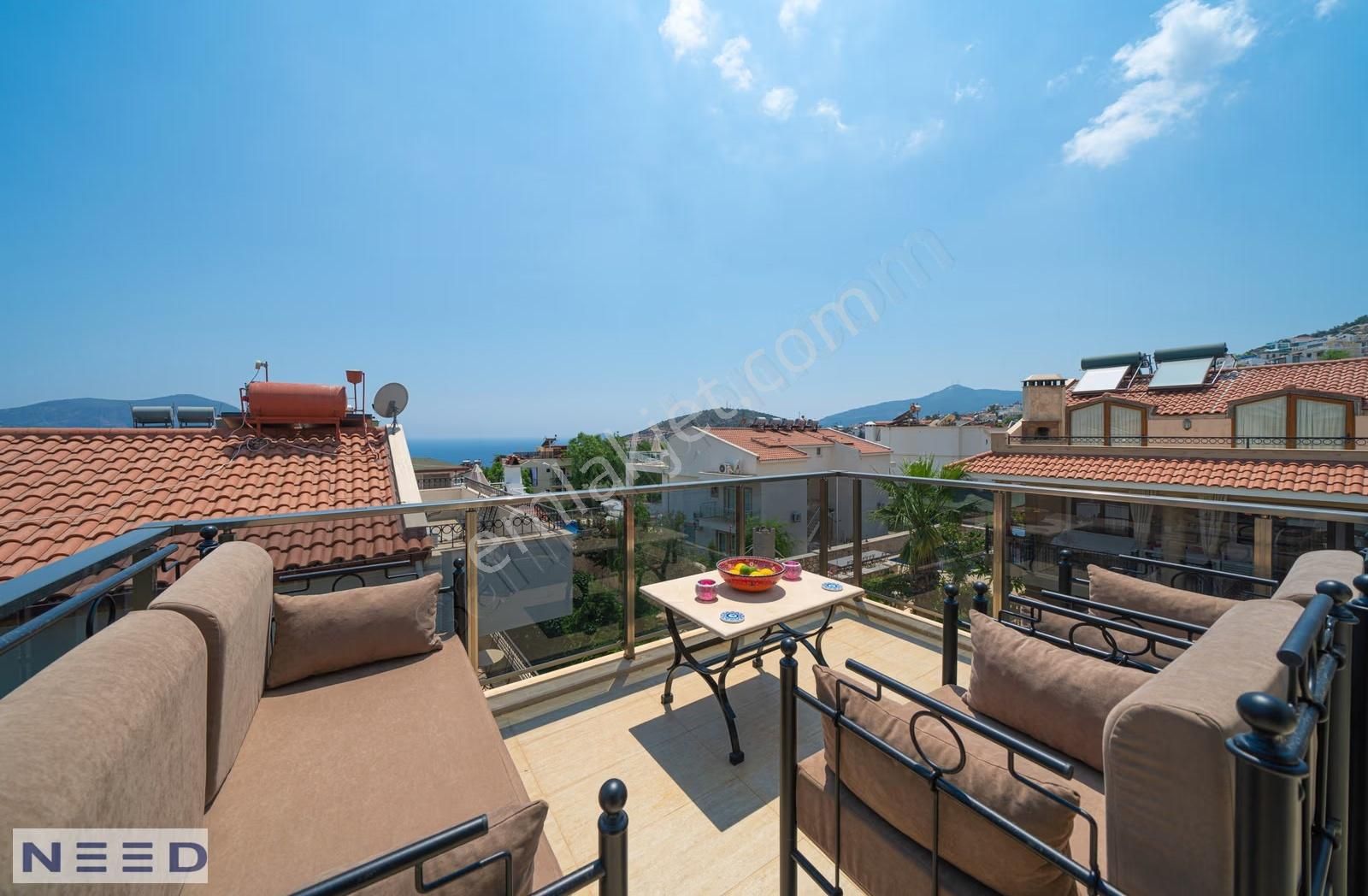 Kalkan Merkezde - Çağdaş Tasarımlı 5 Yatak Odalı Villa - Görsel 32