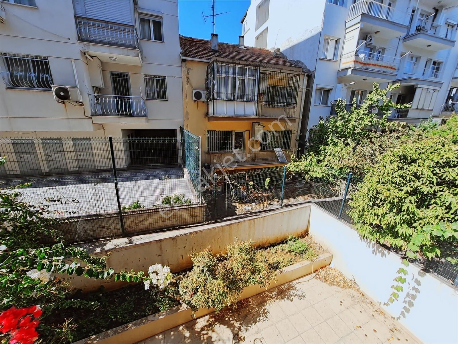 Murat Reis Camisine Yakın Yeni Binada Deniz Ve Park Manzaralı - Görsel 14