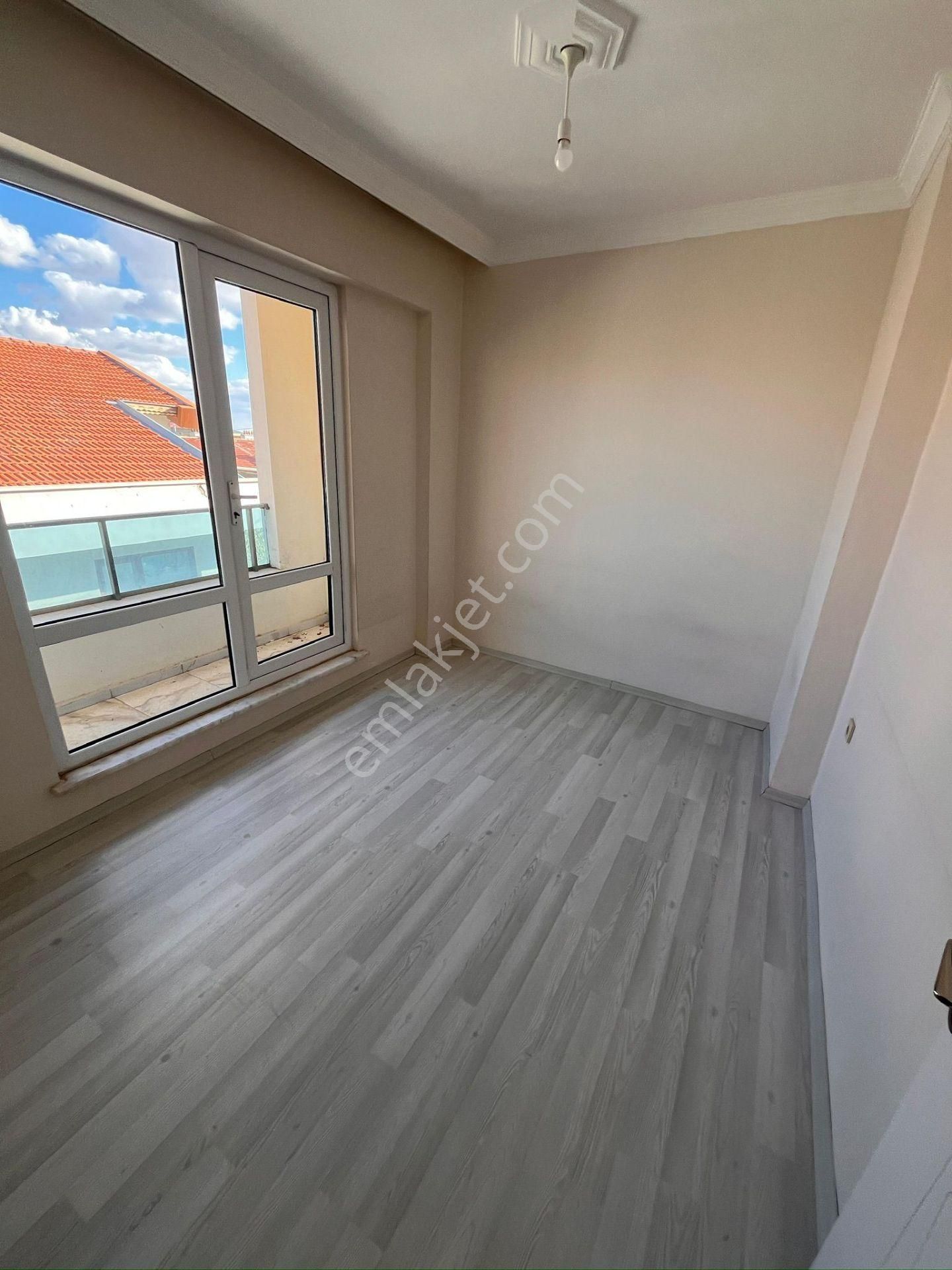 İsa Kavak Gayrimenkul’den Meram Yaka Bölgesinde Kiralık 2+1 Dubleks Daire - Görsel 12