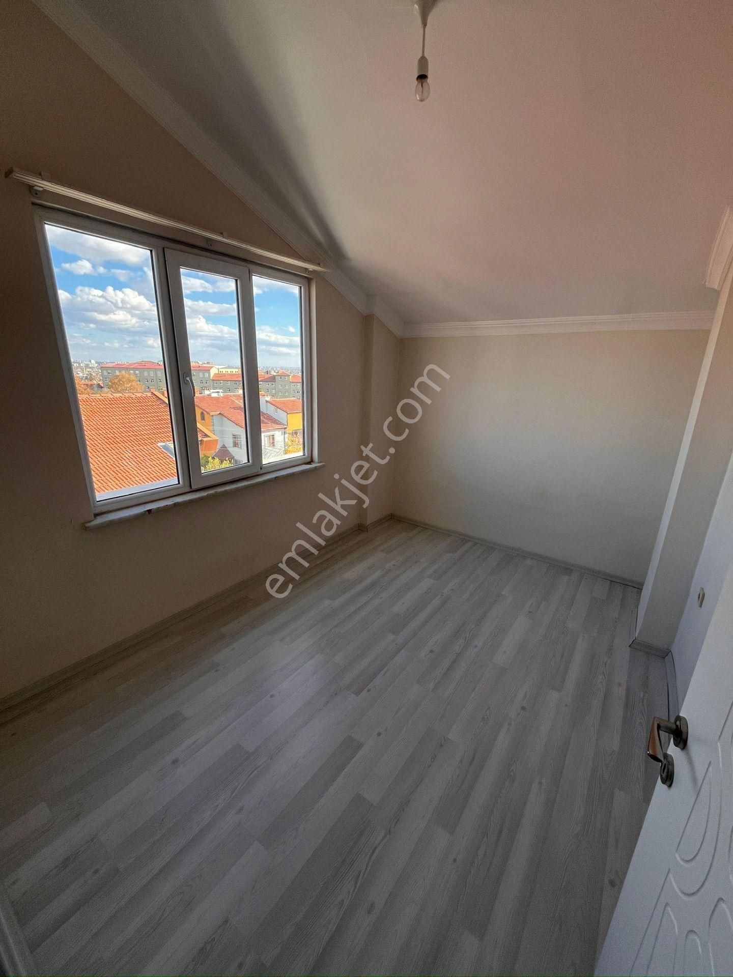 İsa Kavak Gayrimenkul’den Meram Yaka Bölgesinde Kiralık 2+1 Dubleks Daire - Görsel 10