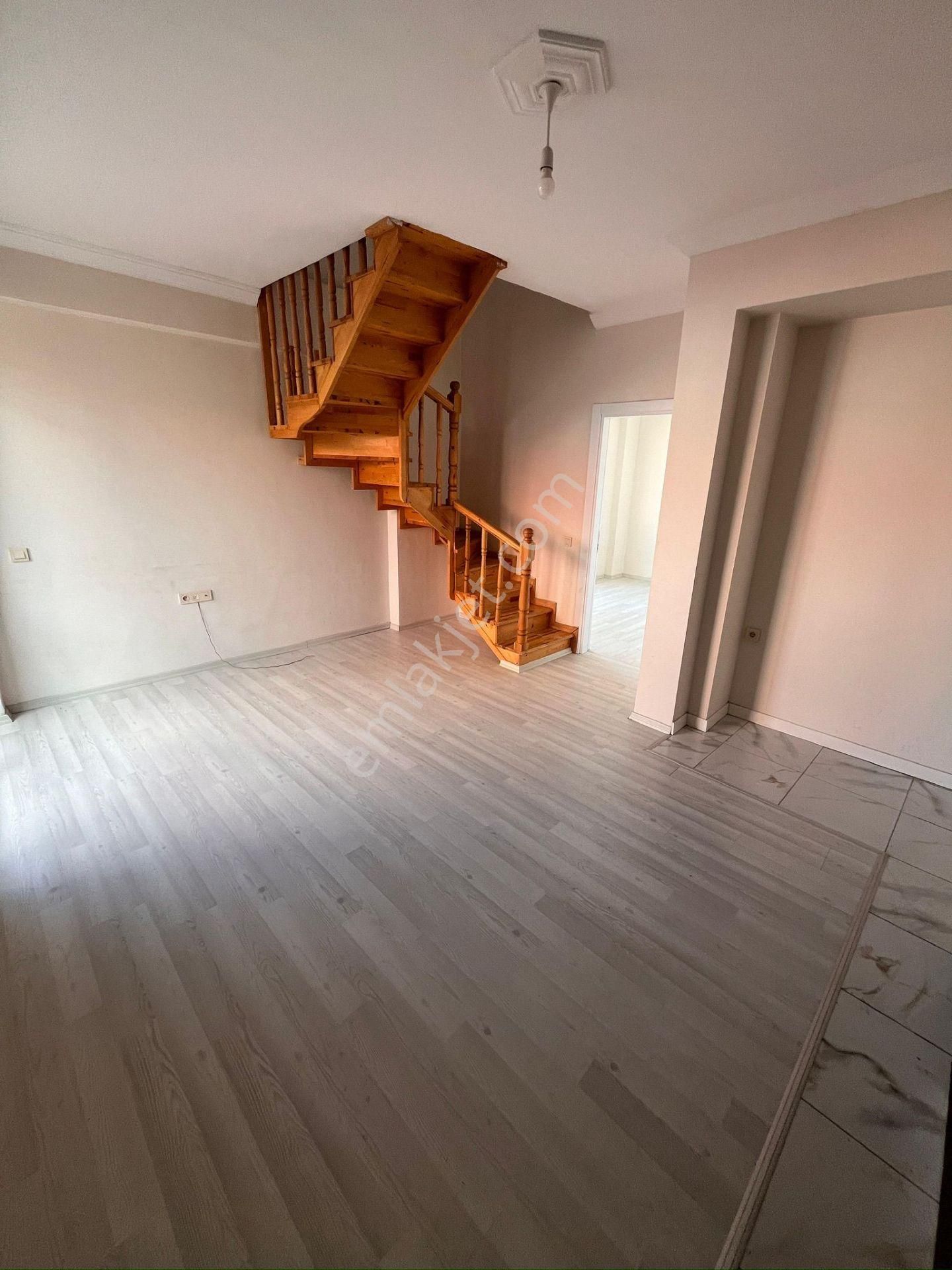 İsa Kavak Gayrimenkul’den Meram Yaka Bölgesinde Kiralık 2+1 Dubleks Daire - Görsel 3