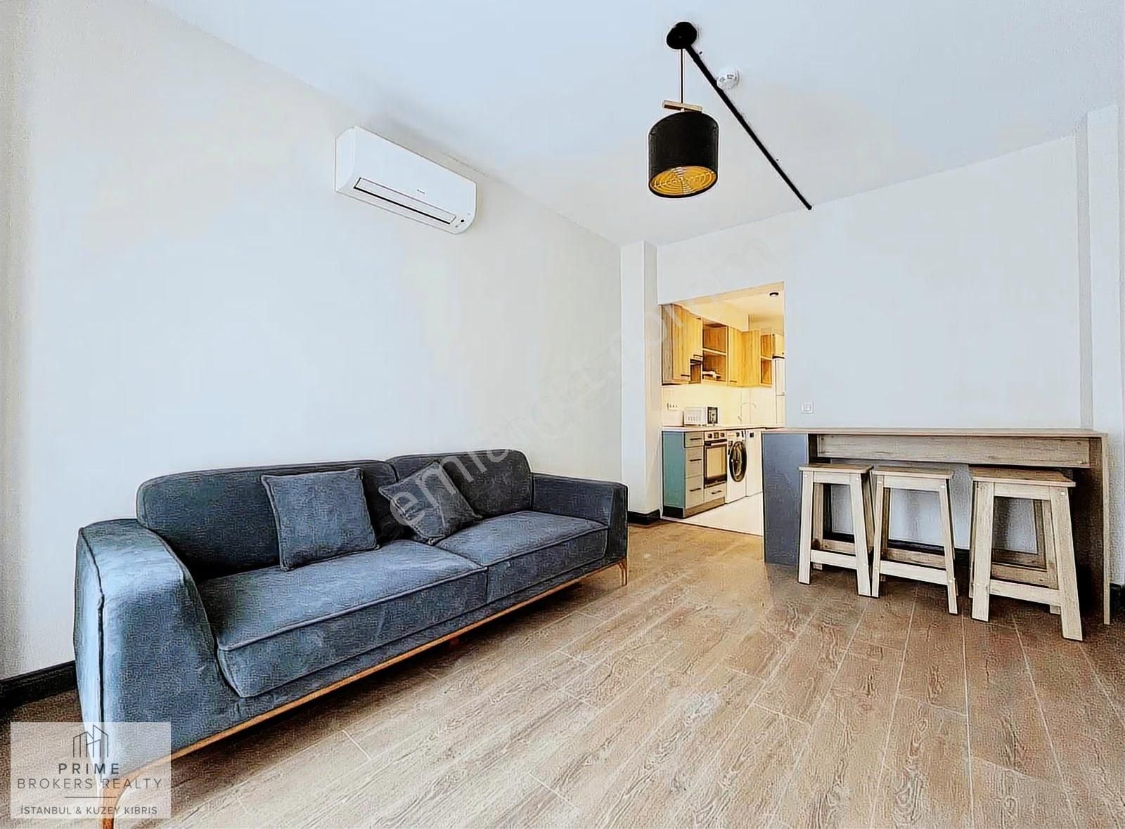 Galata Ve Sahile Yürüme Mesafesinde Eşyalı Kiralık 1+1 Daire