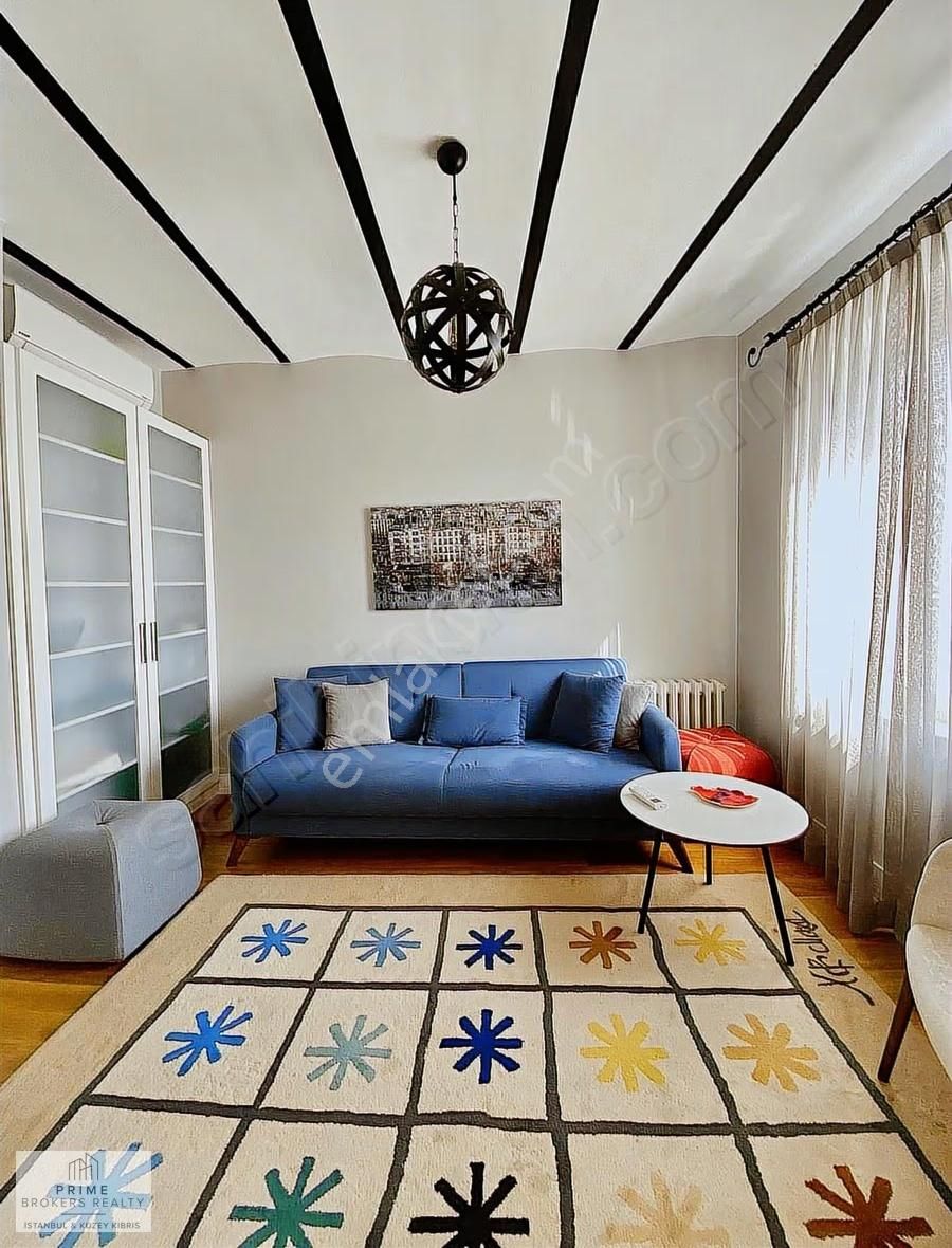 Galatada Muhteşem Manzaralı Teraslı Eşyalı Kiralık Daire !!! - Görsel 9