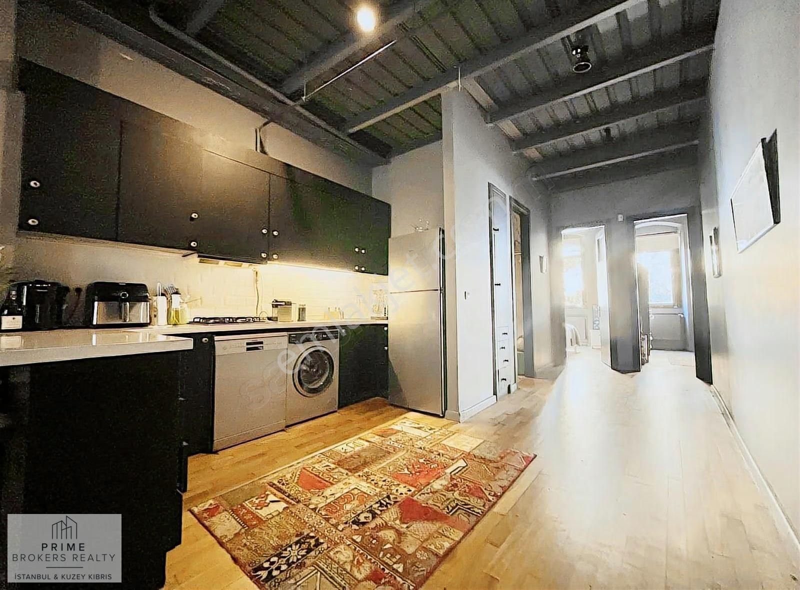 Hıgh-ceılıng Apartment In A Hıstorıc Buıldıng Central Galata - Görsel 9
