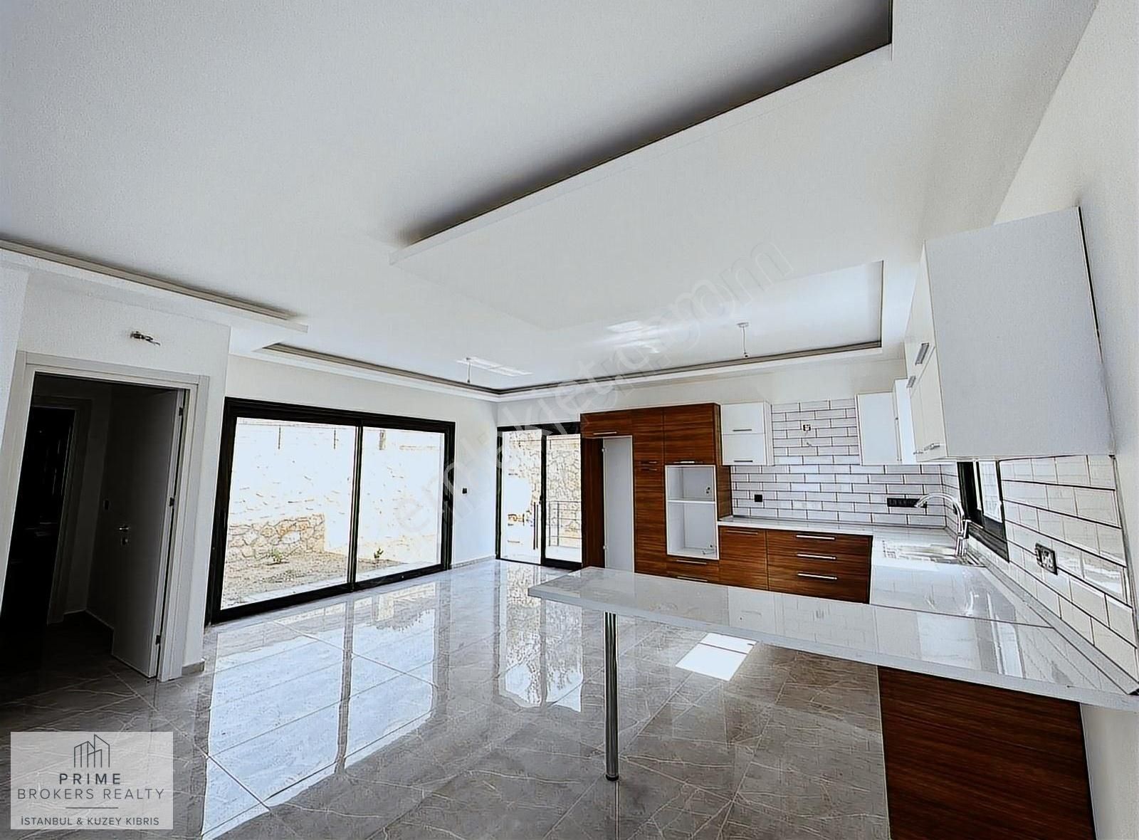Kktc Girne Çatalköy Yeni Tamamlanmış Site İçerisinde 4+1 Villa - Görsel 26