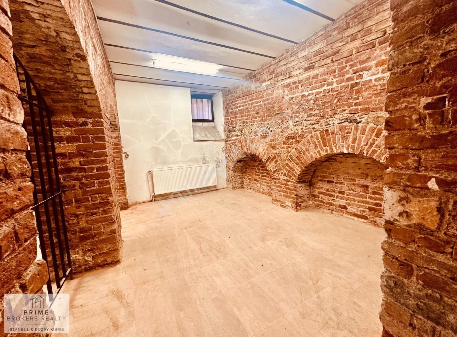 Beyoğlu Odakule'de, İstiklal Caddesine 3.binada Kiralık Katlar - Görsel 2