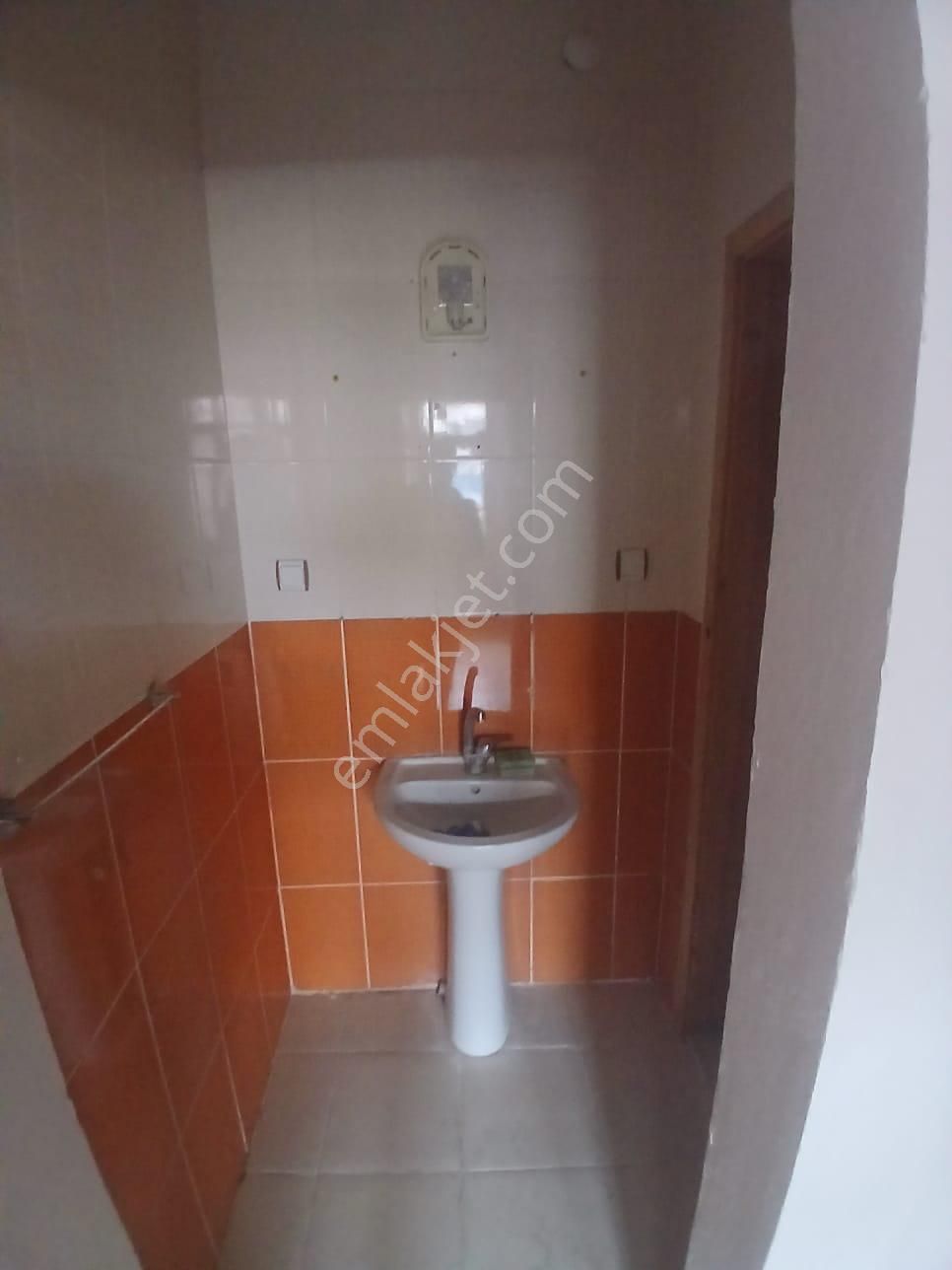 İsa Kavak Gayrimenkul’den Parsana Bölgesinde Kiralık 3+1 Ara Kat Daire - Görsel 13