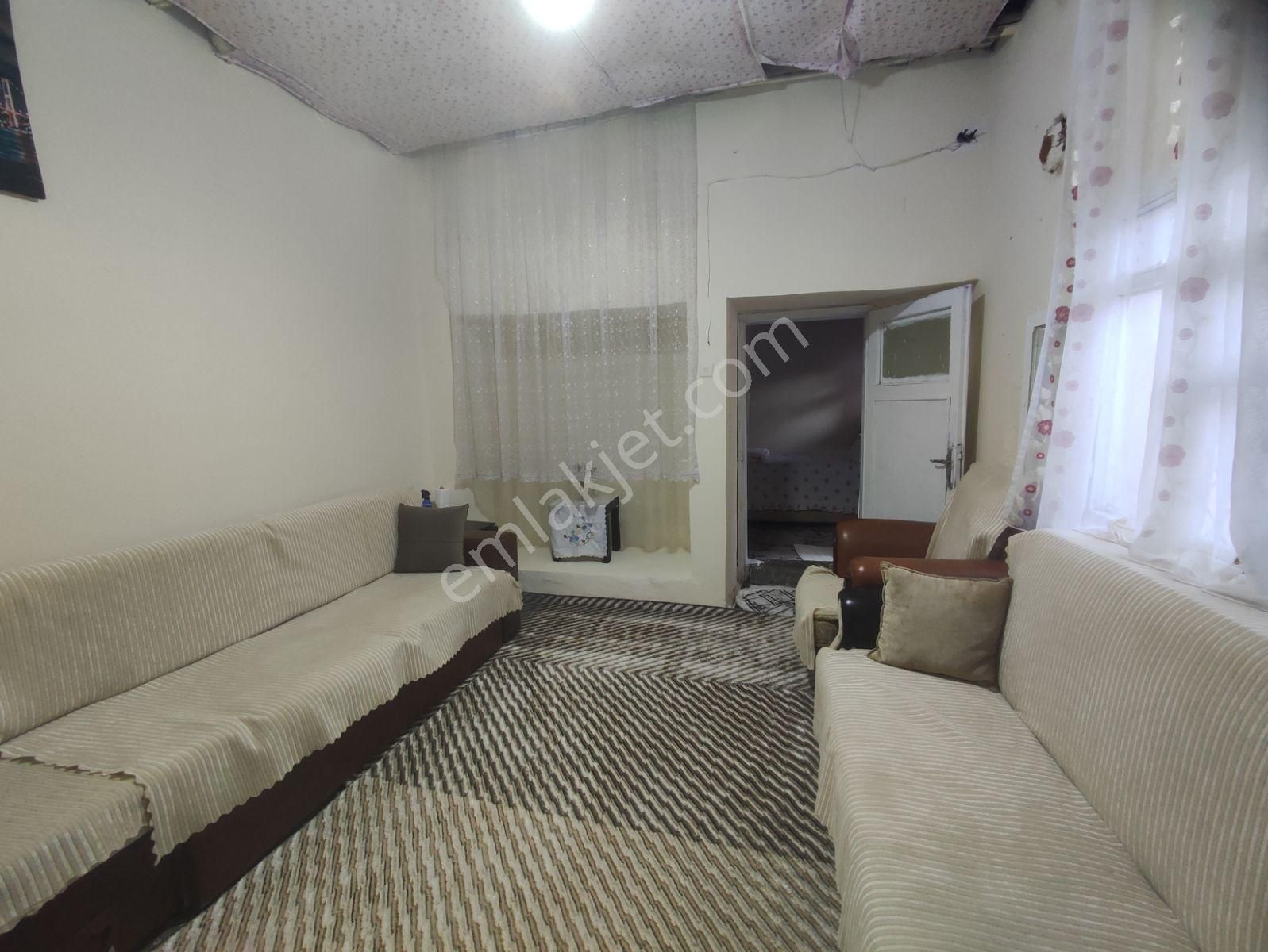 Acar Emlaktan Yenituran Mah Satılık 2+1 210m2 Müstakilev - Görsel 6