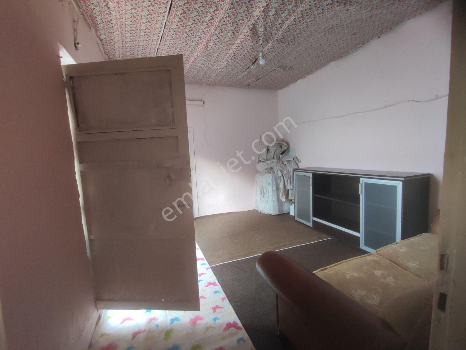 Acar Emlaktan Yenituran Mah Satılık 2+1 210m2 Müstakilev - Görsel 3