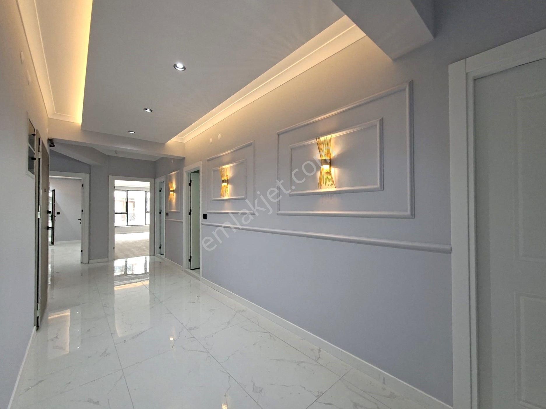 Recep Ümit'ten Şarhöyükte Satılık 190 M2 Süper Lux Özel Garajlı Şahane Daire - Görsel 16