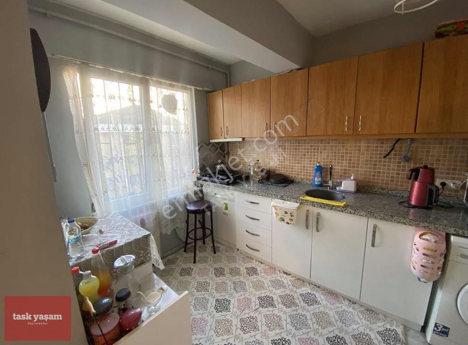 Çulluk Sokakta 2+1 Masrafsız Önü Açık Daire - Görsel 3