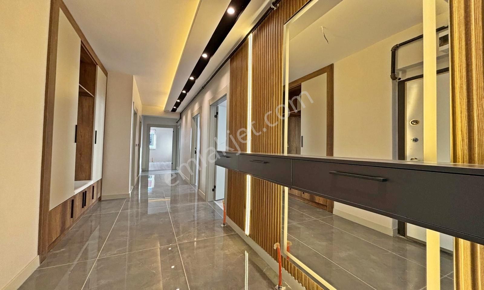 Bulvar'dan Sıfır,lüks,geniş Cepheleri Açık Full Yapılı 3+1 Daire - Görsel 18