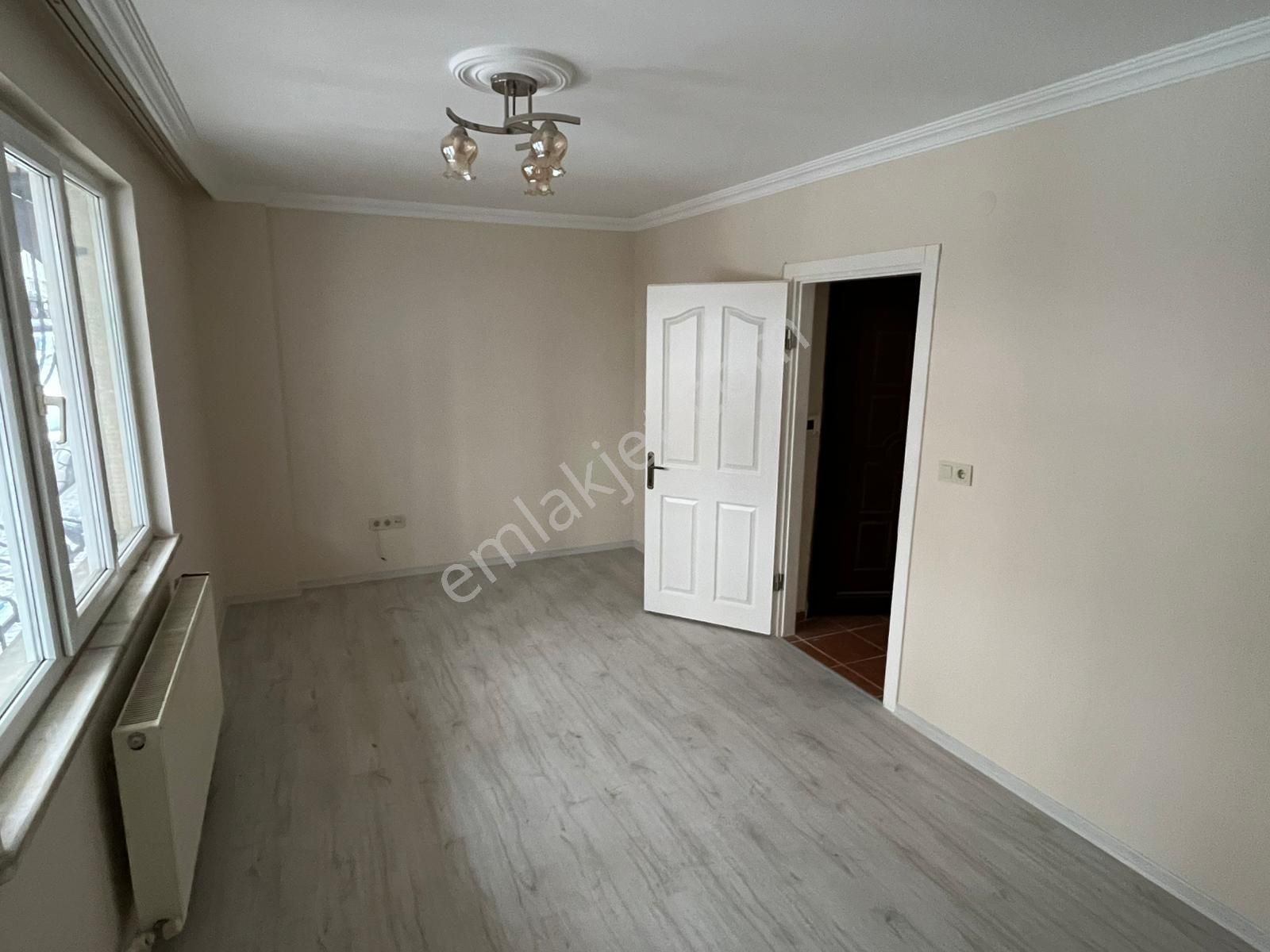 Bahçelievler Soğanlı Mahallesin De Satılık 2+1 Yüksek Giriş Daire - Görsel 5