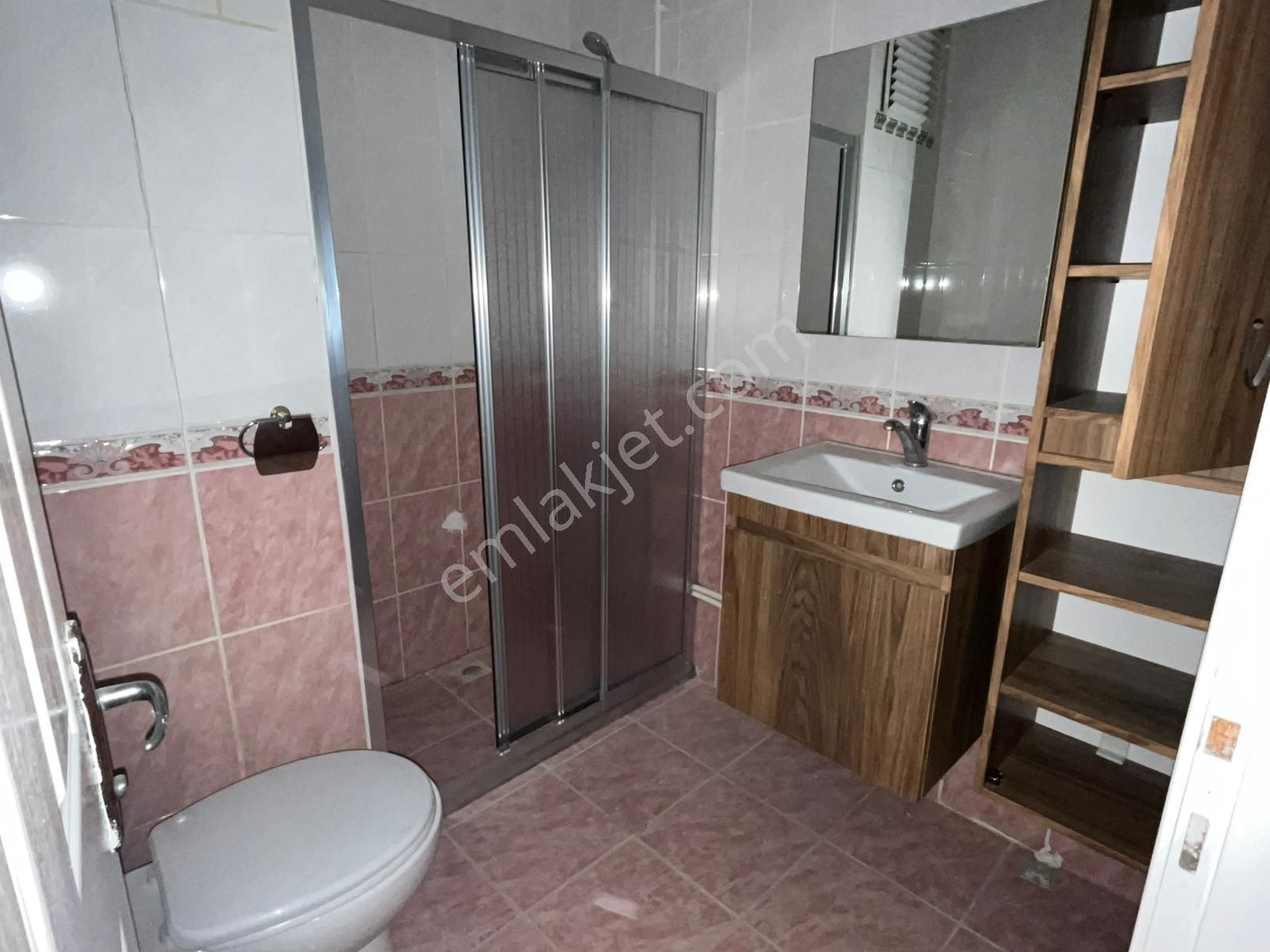 Bahçelievler Soğanlı Mahallesin De Satılık 2+1 Yüksek Giriş Daire - Görsel 25