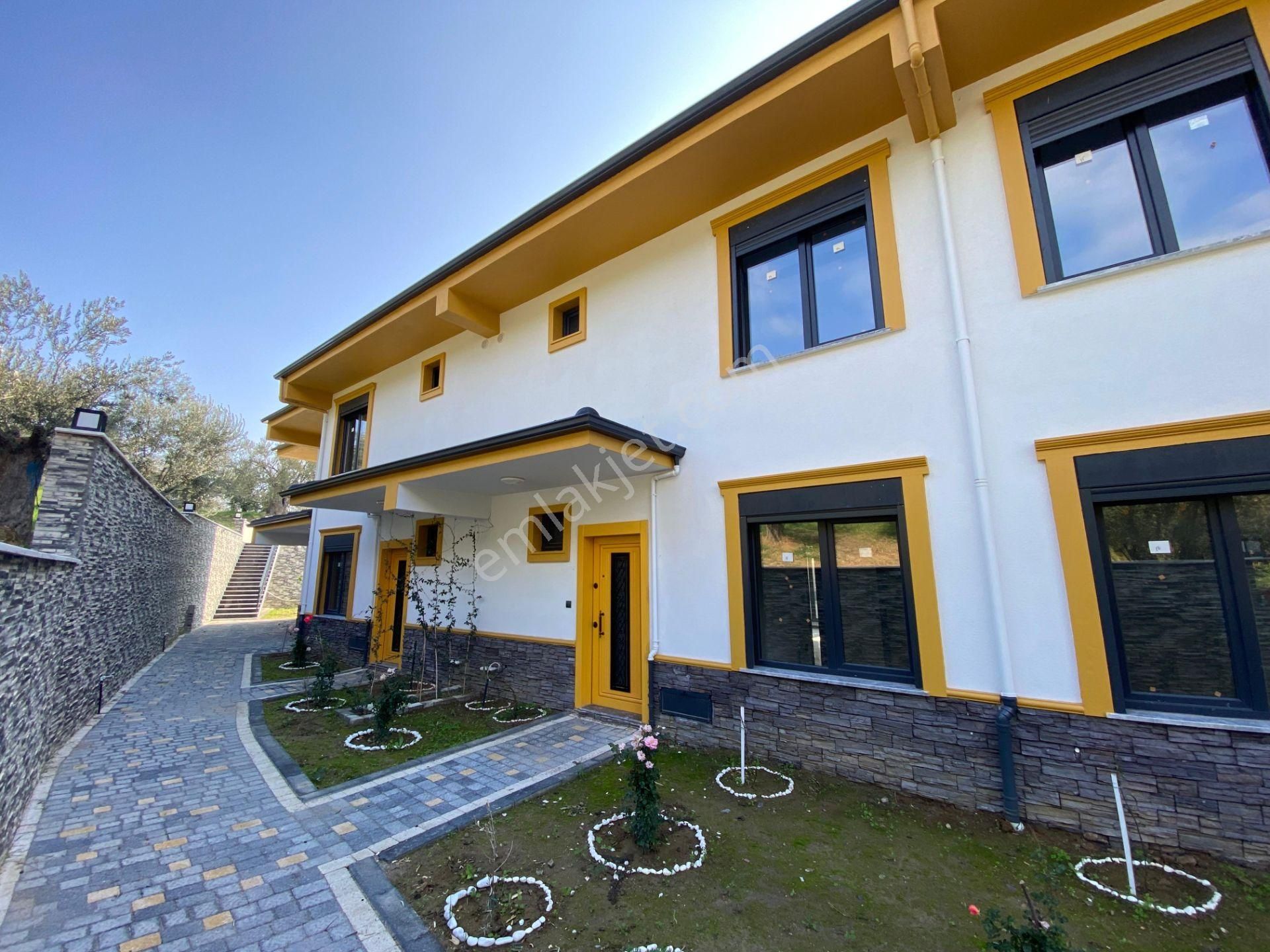 Mera Emlaktan Avcılarda Deniz Manzaralı Havuzlu 4+1 Lüx Villa - Görsel 30