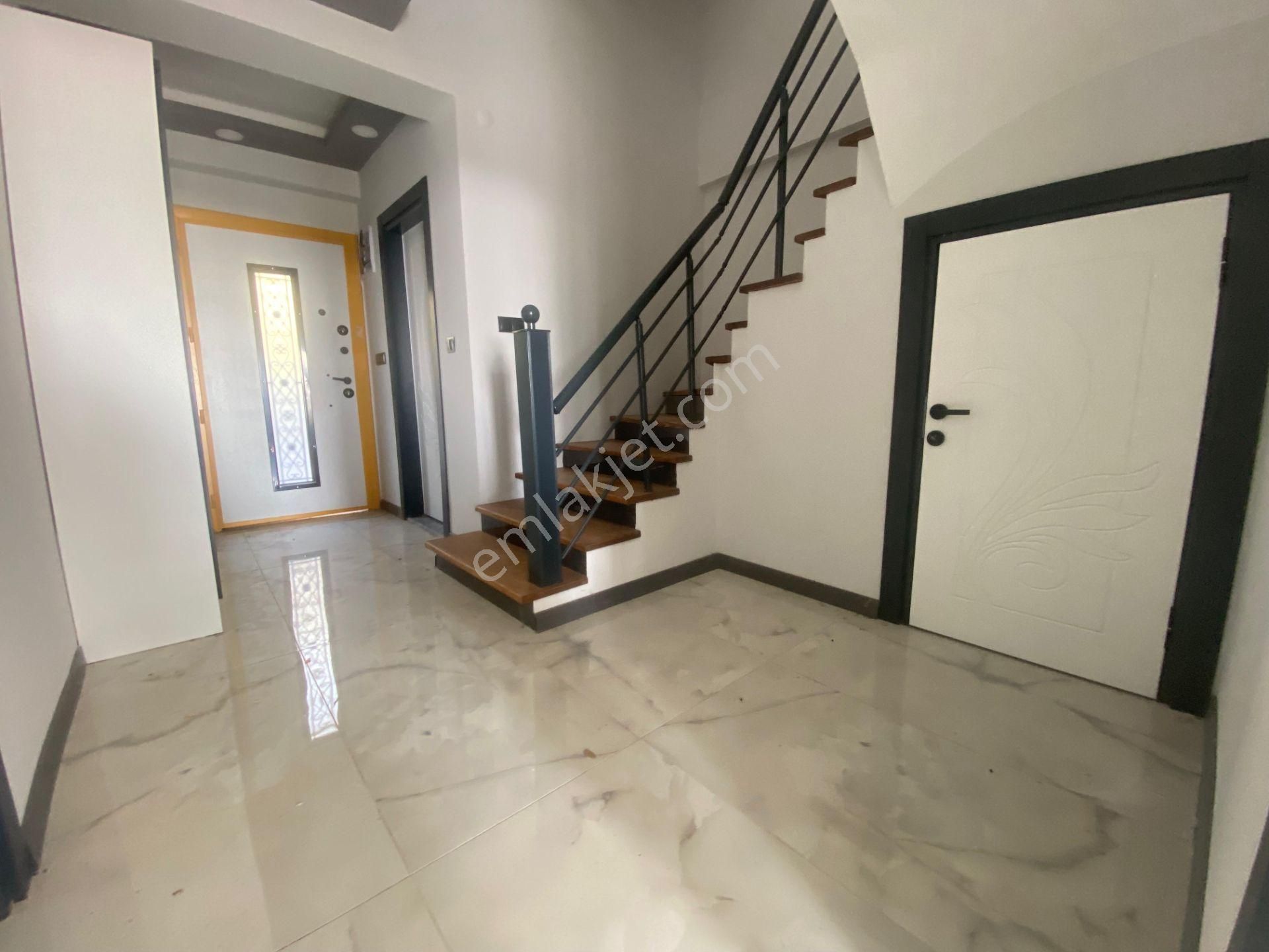 Mera Emlaktan Avcılarda Deniz Manzaralı Havuzlu 4+1 Lüx Villa - Görsel 15