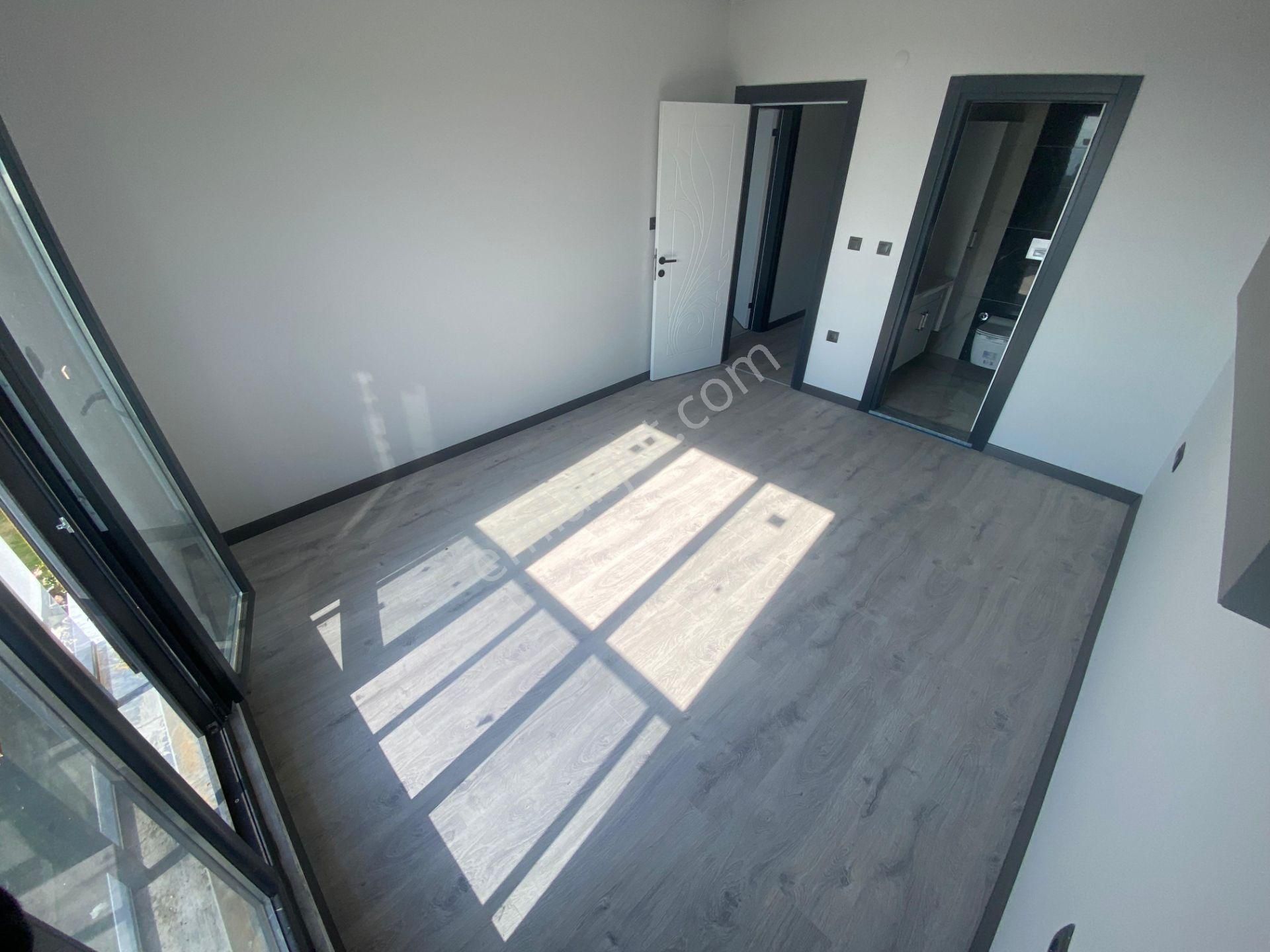 Mera Emlaktan Avcılarda Deniz Manzaralı Havuzlu 4+1 Lüx Villa - Görsel 14