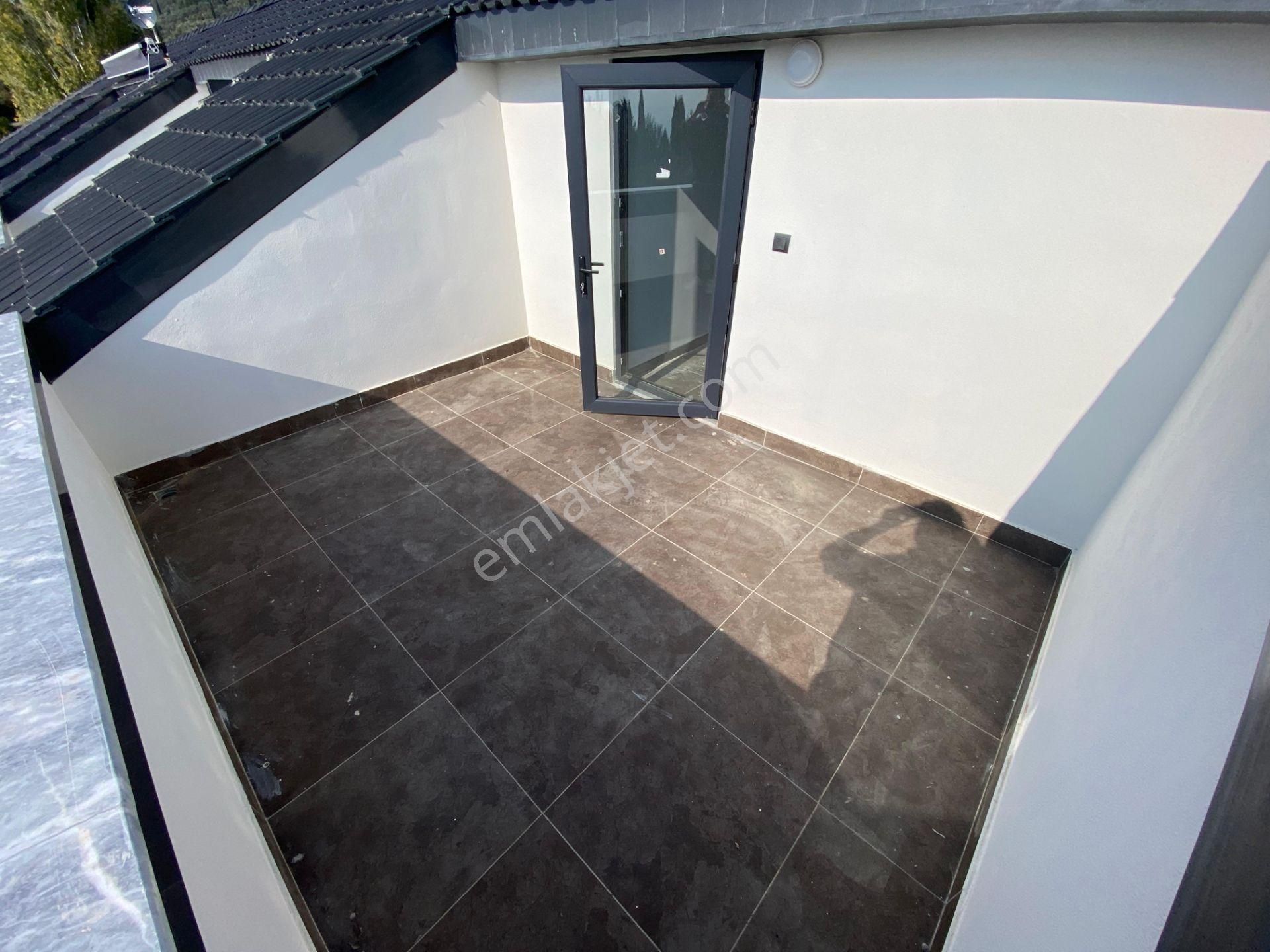 Mera Emlaktan Avcılarda Deniz Manzaralı Havuzlu 4+1 Lüx Villa - Görsel 21