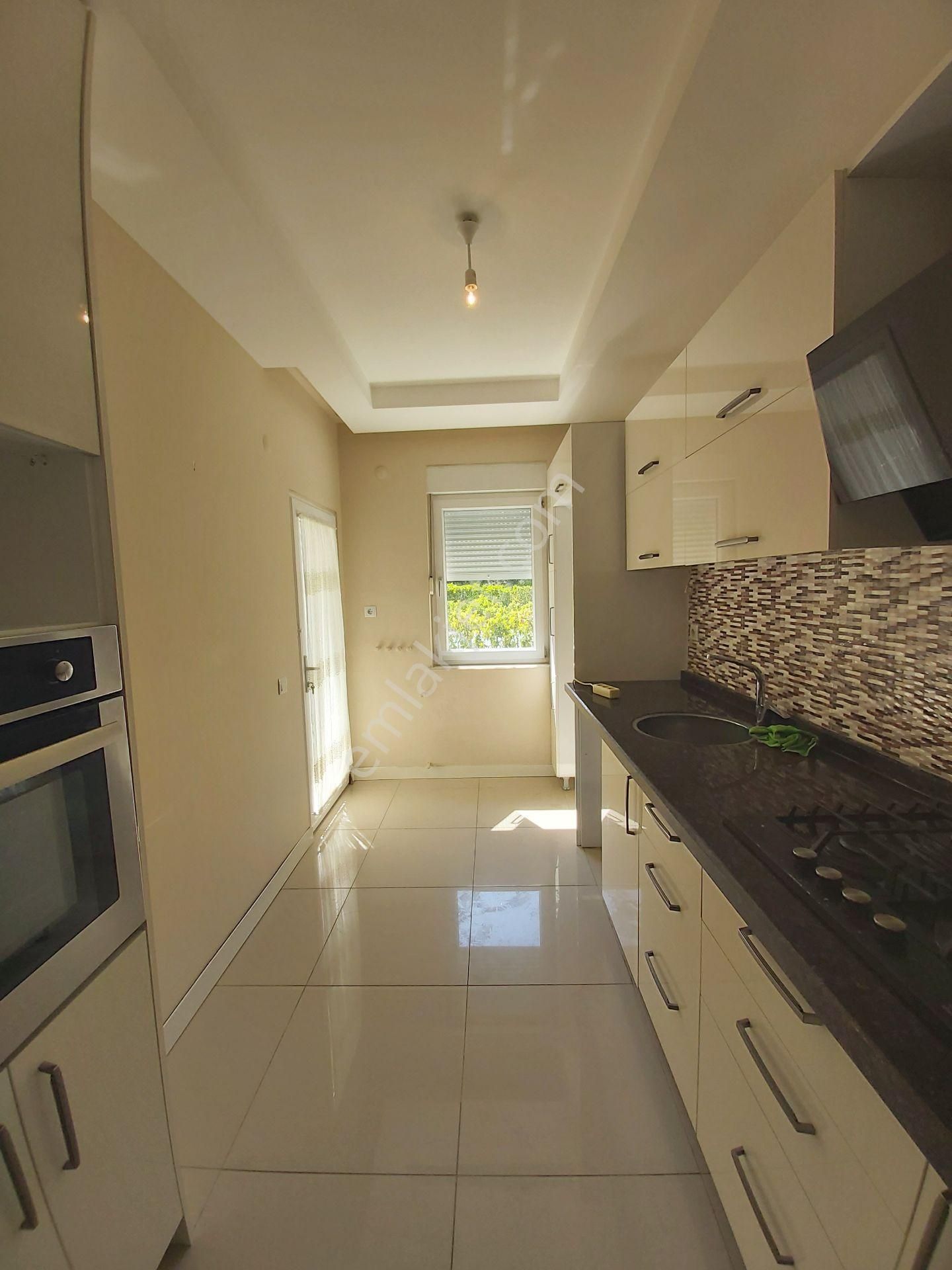 Kızıltoprakta Full Donanımlı Site İçi 2+1 Daire Ve Yaşam Alanı - Görsel 9