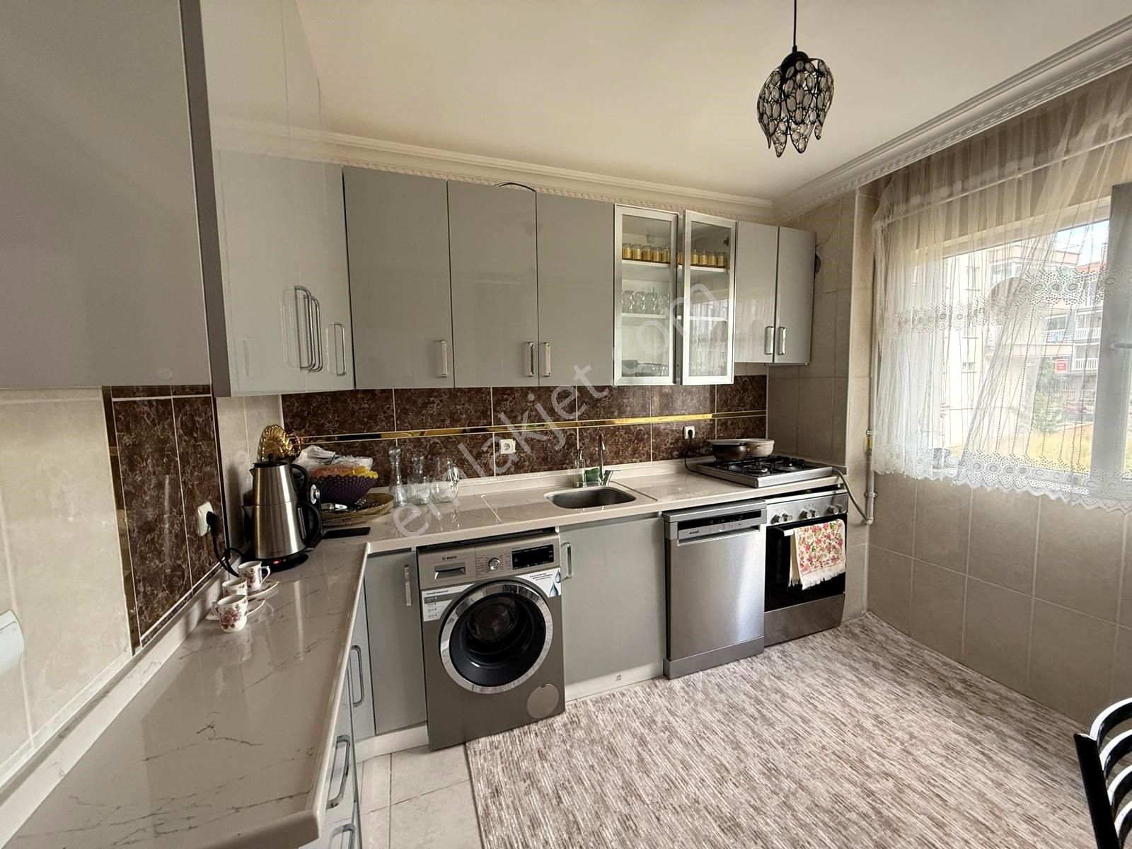 ꧁▇yılmaz'dan▇꧂cadde Yakını Masrafsız Asansörlü 3+1 Daire