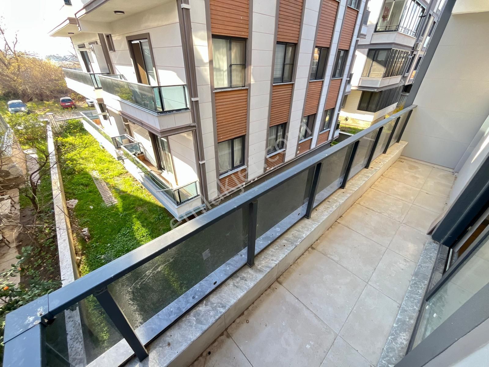 Akçay Sezgin Emlaktan Ara Kat Ön Cephe Yerden Isıtmalı 2+1 Daire - Görsel 25