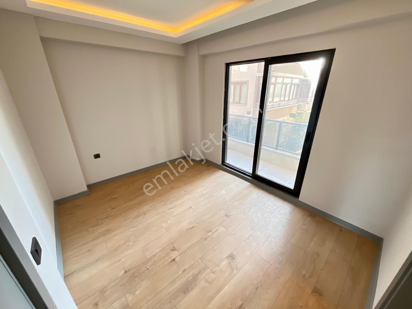 Akçay Sezgin Emlaktan Ara Kat Ön Cephe Yerden Isıtmalı 2+1 Daire - Görsel 17