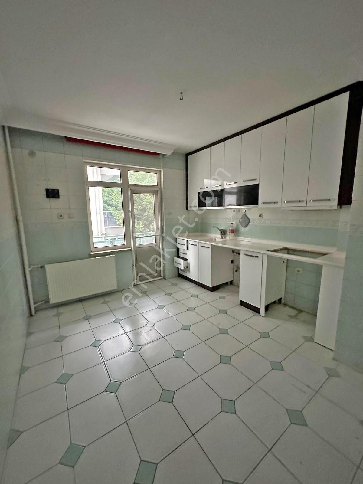 Afyon Üçok Emlaktan Dumlupınar Mah Satılık 3+1 Geniş Fırsat 1 Kat Bakımlı Daire - Görsel 7