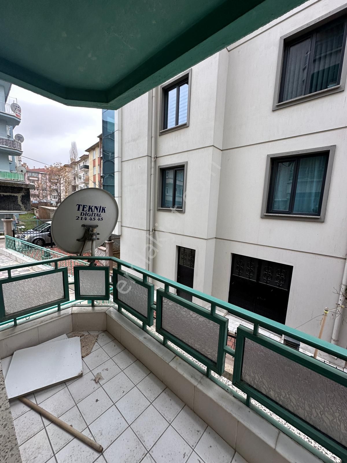 Afyon Üçok Emlaktan Dumlupınar Mah Satılık 3+1 Geniş Fırsat 1 Kat Bakımlı Daire - Görsel 15