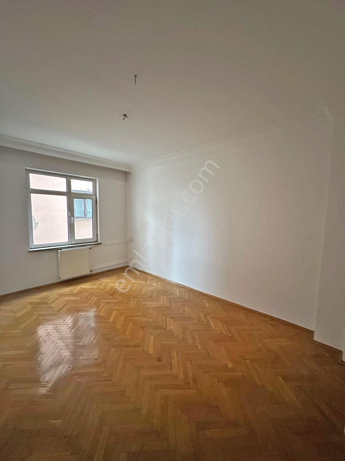 Afyon Üçok Emlaktan Dumlupınar Mah Satılık 3+1 Geniş Fırsat 1 Kat Bakımlı Daire - Görsel 12