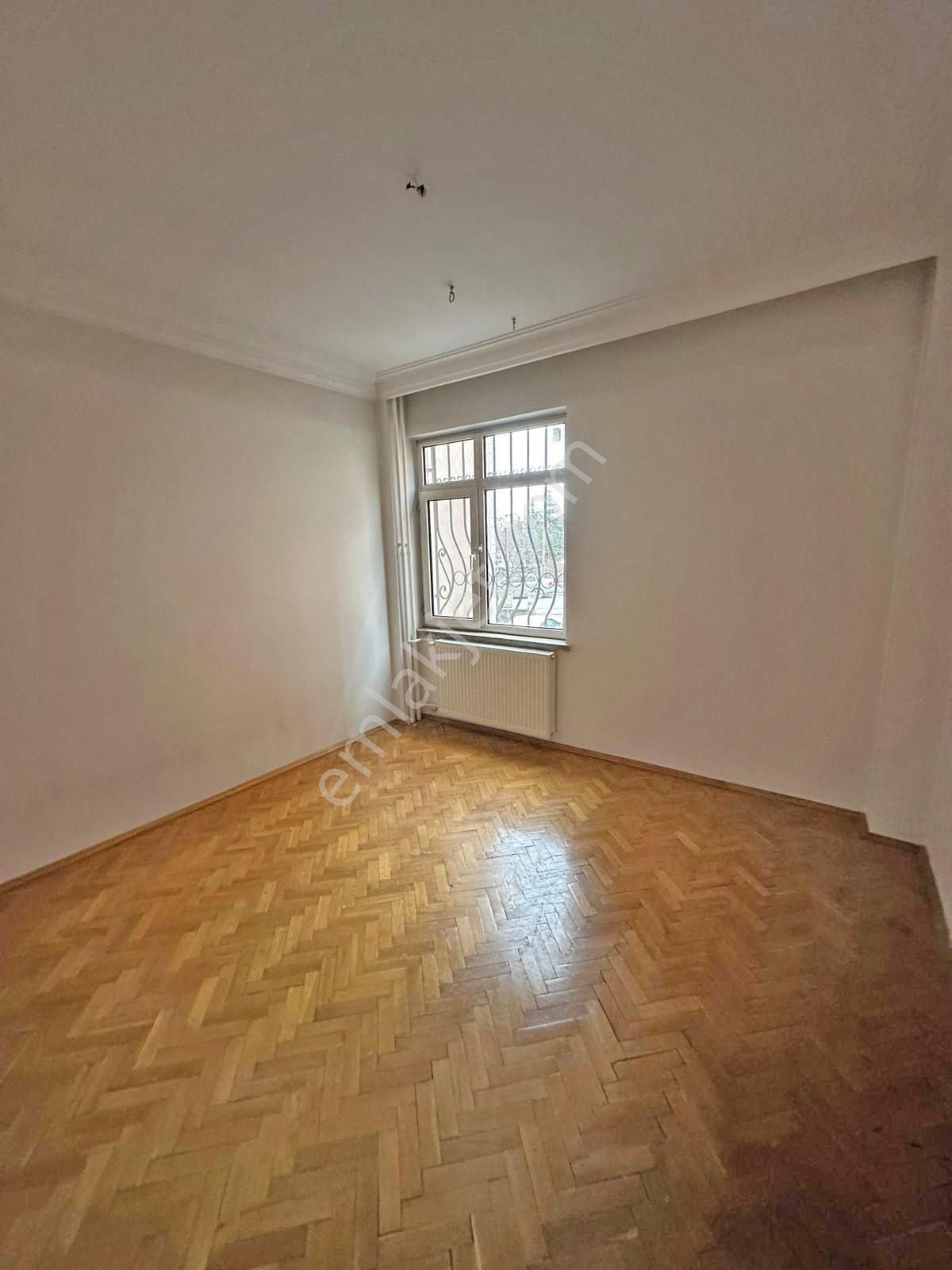 Afyon Üçok Emlaktan Dumlupınar Mah Satılık 3+1 Geniş Fırsat 1 Kat Bakımlı Daire - Görsel 13