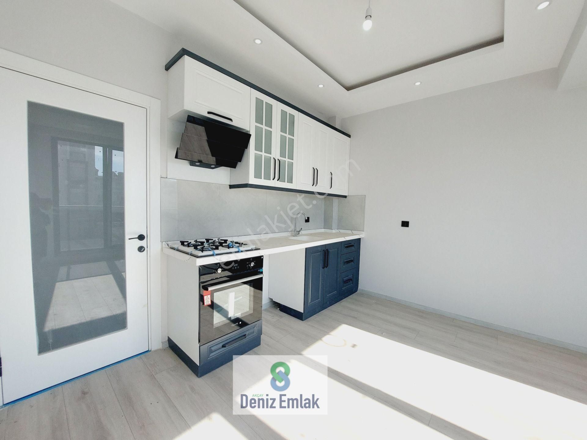 Denizden Akçayda Denize 50 Metre Sıfır Geniş Satılık 1+1 Daire. - Görsel 21