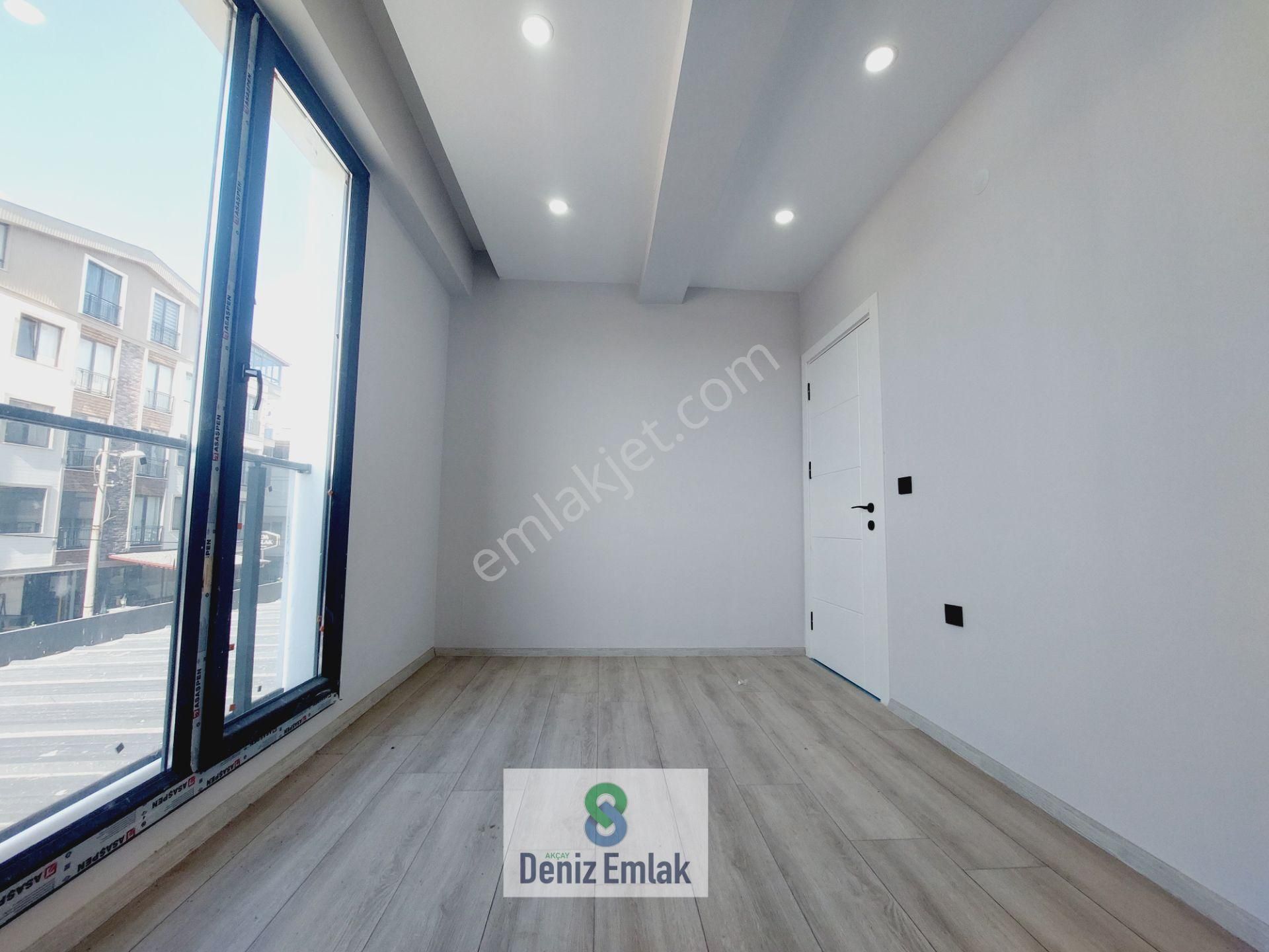 Denizden Akçayda Denize 50 Metre Sıfır Geniş Satılık 1+1 Daire. - Görsel 27
