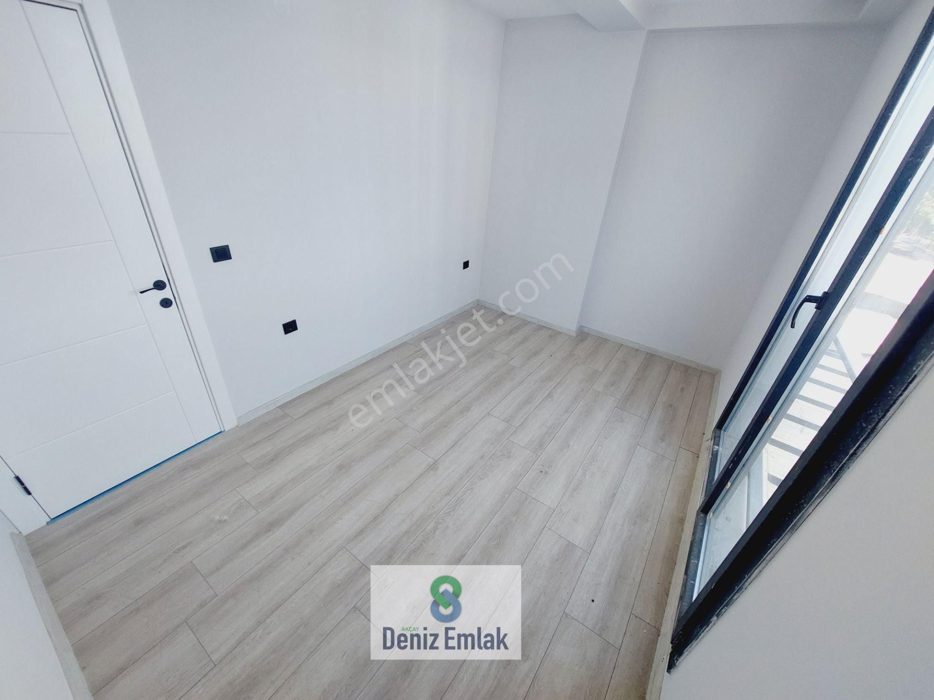 Denizden Akçayda Denize 50 Metre Sıfır Geniş Satılık 1+1 Daire. - Görsel 33
