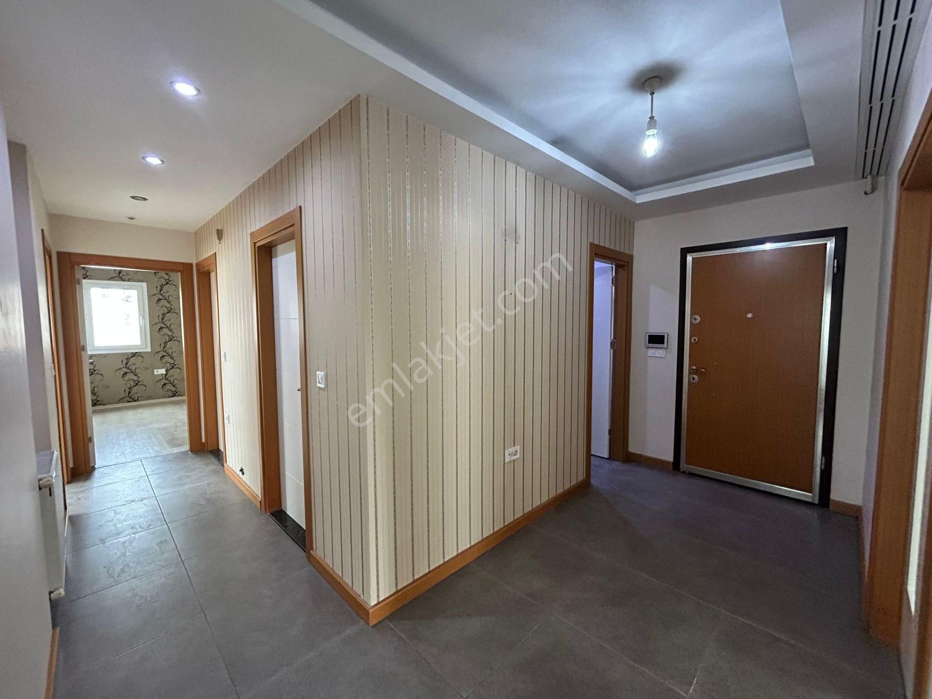 Tellidere'de_blv._üzeri_kapalı_mutfak_3+1_çiftbanyo_giyinme_odalı_kilerli_d.gaz_aktif_ - Görsel 13