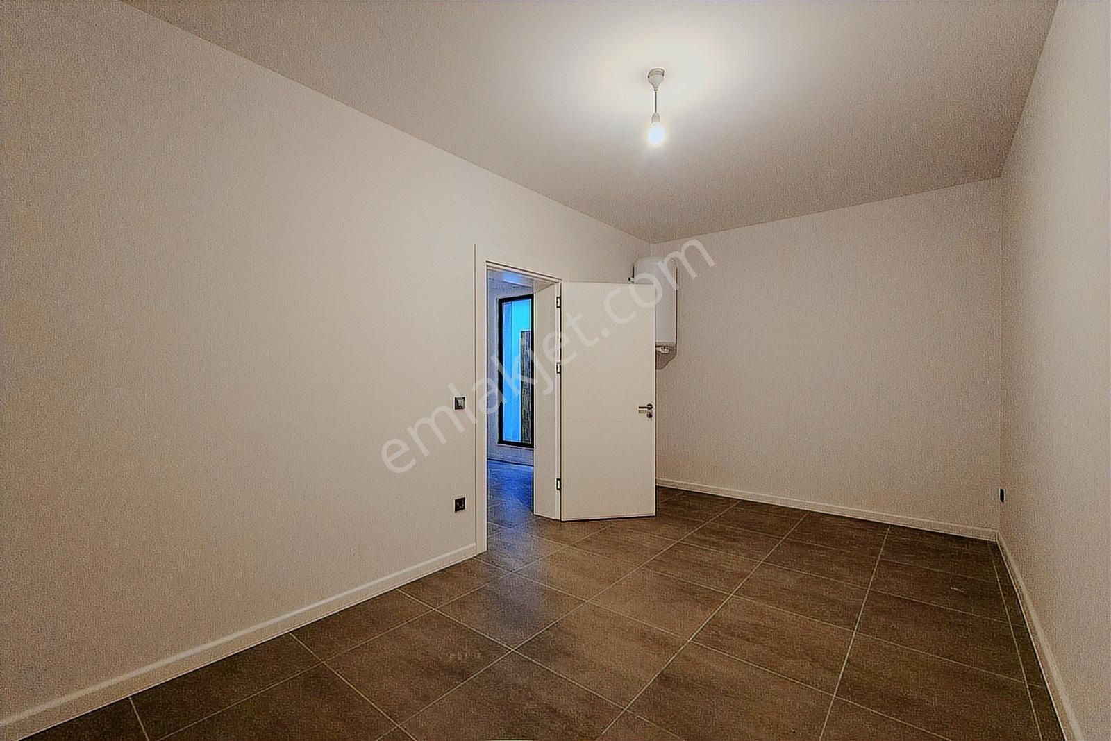 Gümüşlükte Denize 10 Adım Deniz Manzaralı Satılık İkiz Villa - Görsel 24