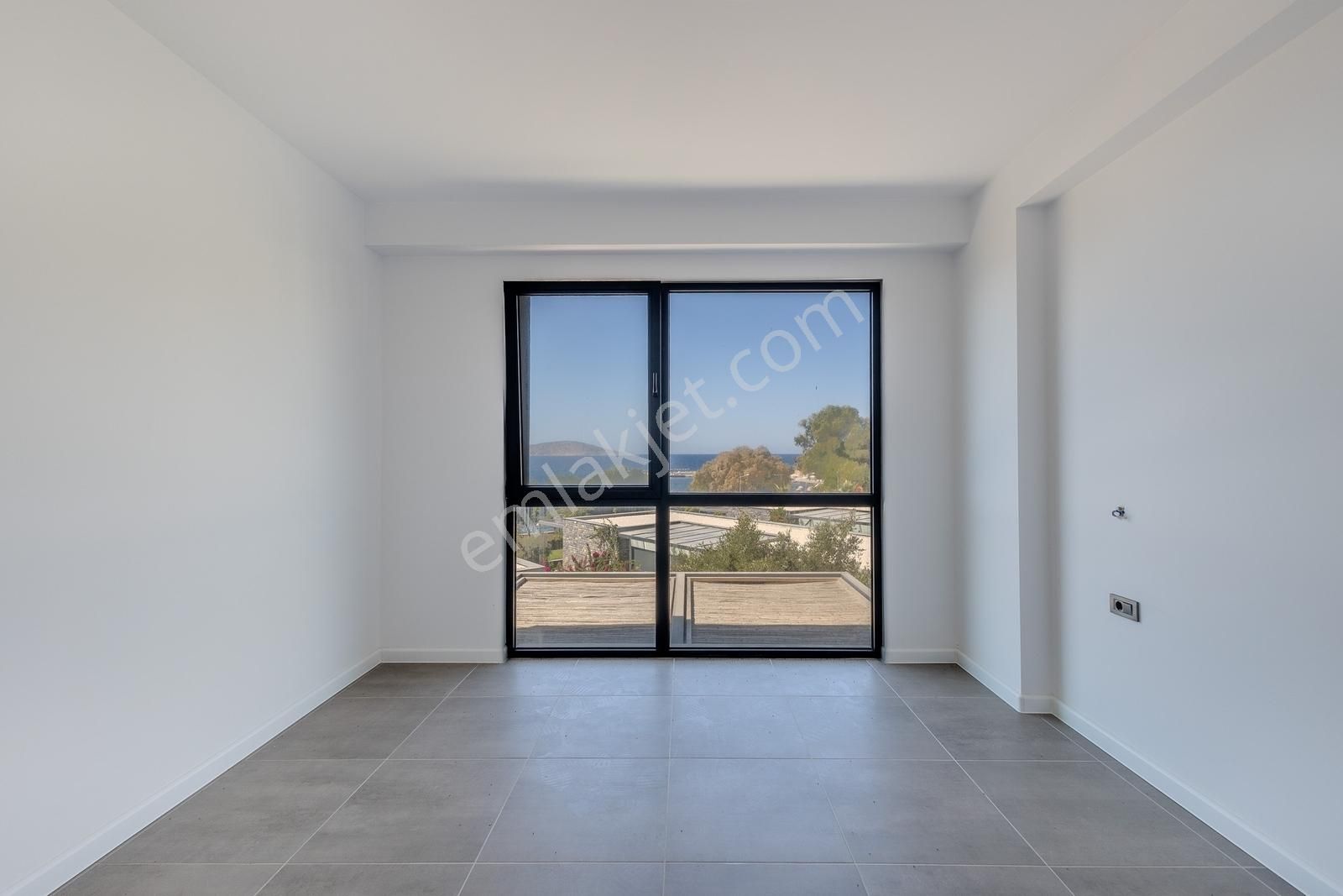 Gümüşlükte Denize 10 Adım Deniz Manzaralı Satılık İkiz Villa - Görsel 22