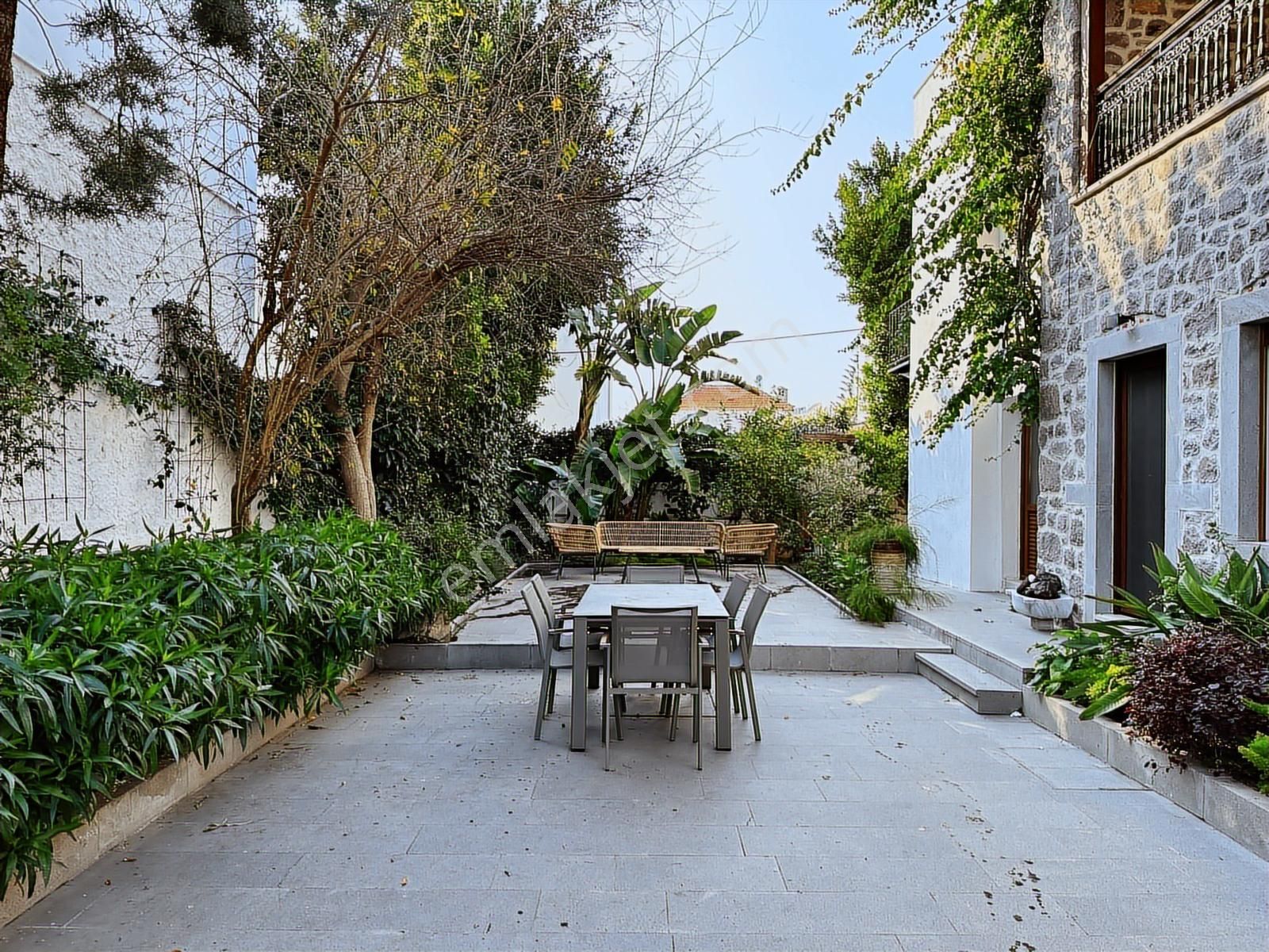 Bodrum Marinaya 3 Dk Mesafede Satılık Tarihi Taş Villa - Görsel 29