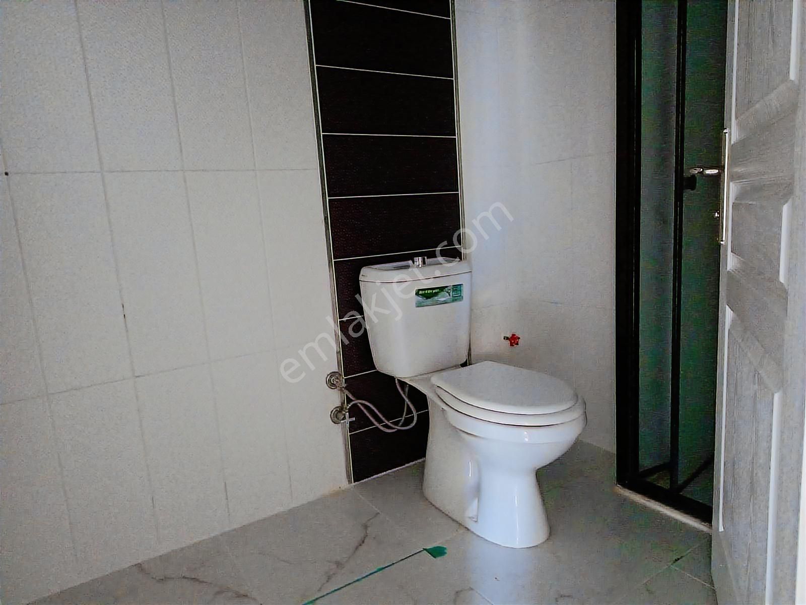 Buket Emlaktan Kiralık 2+1 Daire Yüksek Giriş Doğalgazlı - Görsel 22