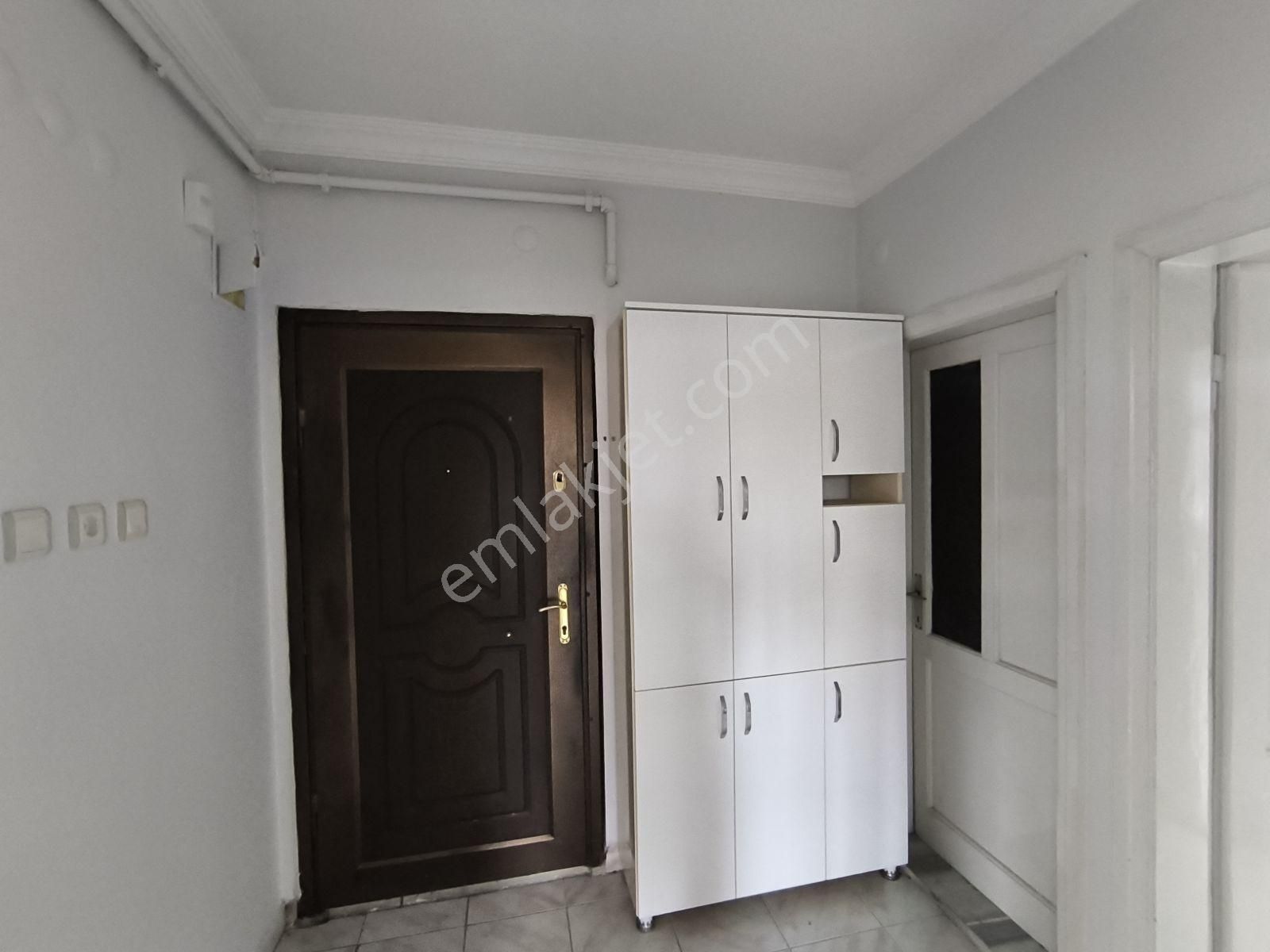 Gölbucagi Acil Satılık 2+1 Fırsat Daire 130m2 - Görsel 3