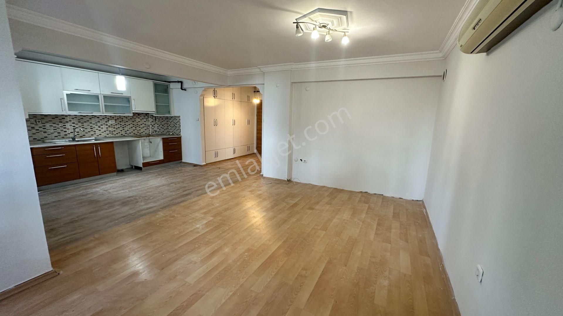 Kadınlar Denizi Mah. Kemerköy Sitesinde Satılık 3+1 Daire - Görsel 3