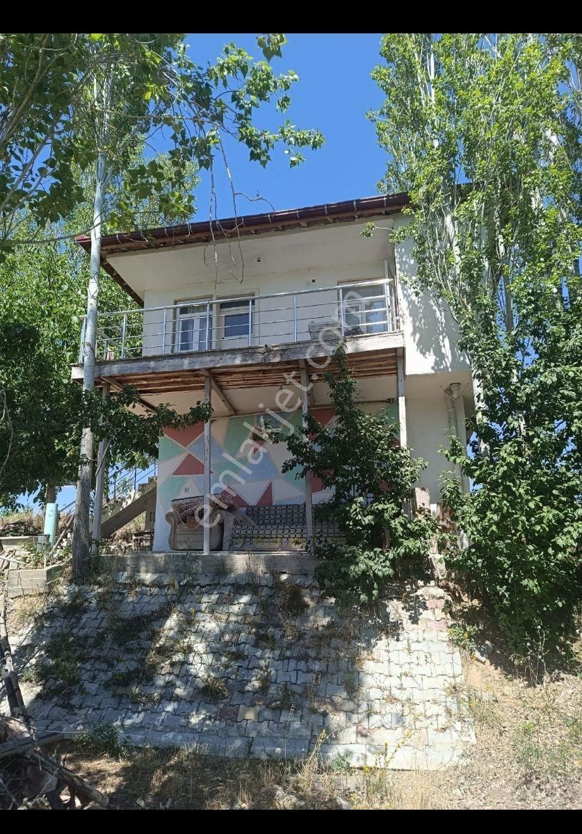 Ilgın Bulcuk Yolu Üzerinde Ev Bahçe Elektrik Su Mevcut - Görsel 7