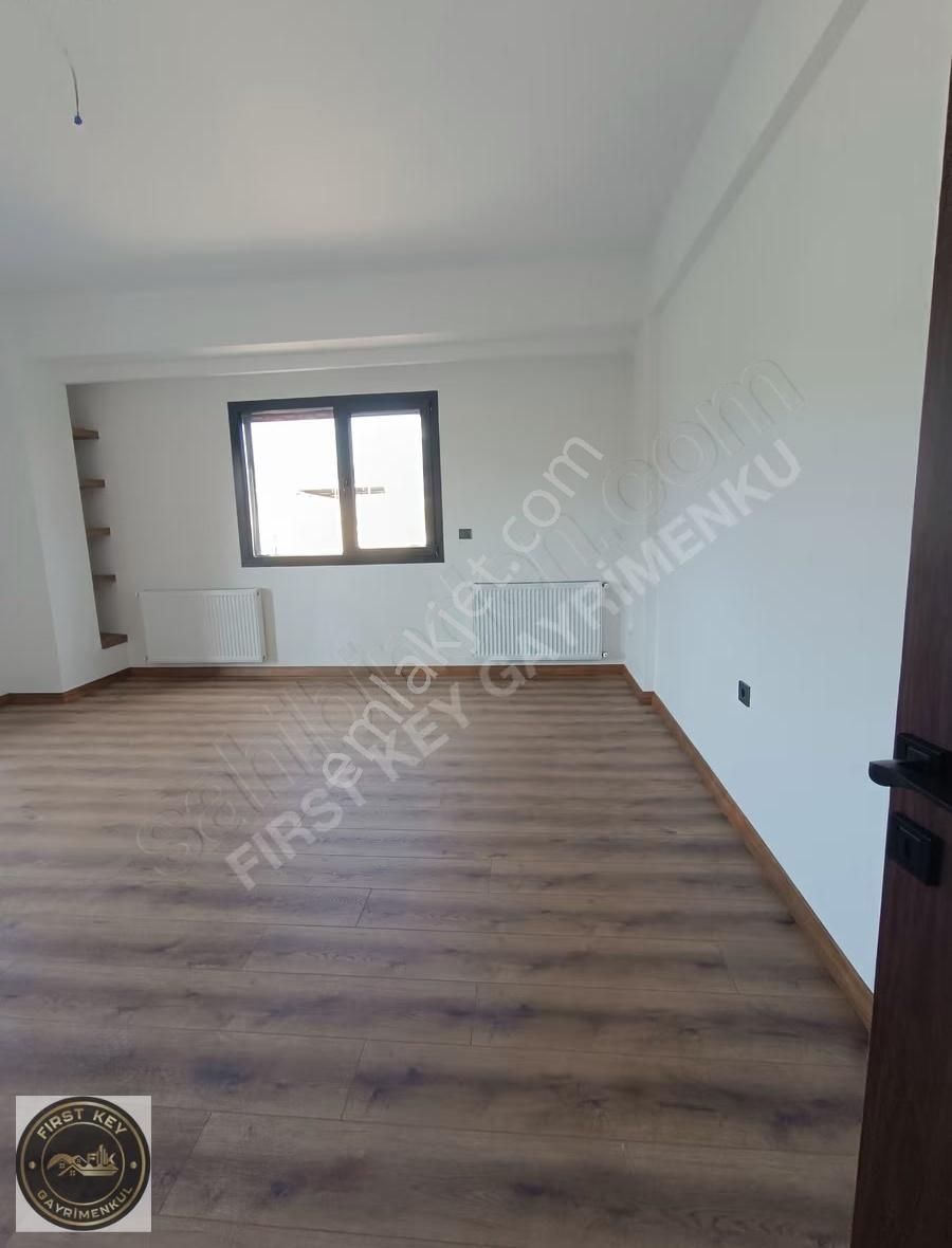 Doğanlar Meydanda Sıfır Binada Doğalgazlı Kiralık Lüks 3+1 Daire - Görsel 5