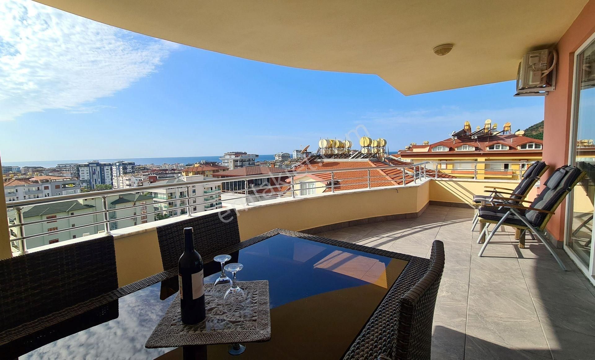 Alanya Sugözü’nde Deniz & Kale Manzaralı 4+1 Geniş Dubleks Daire