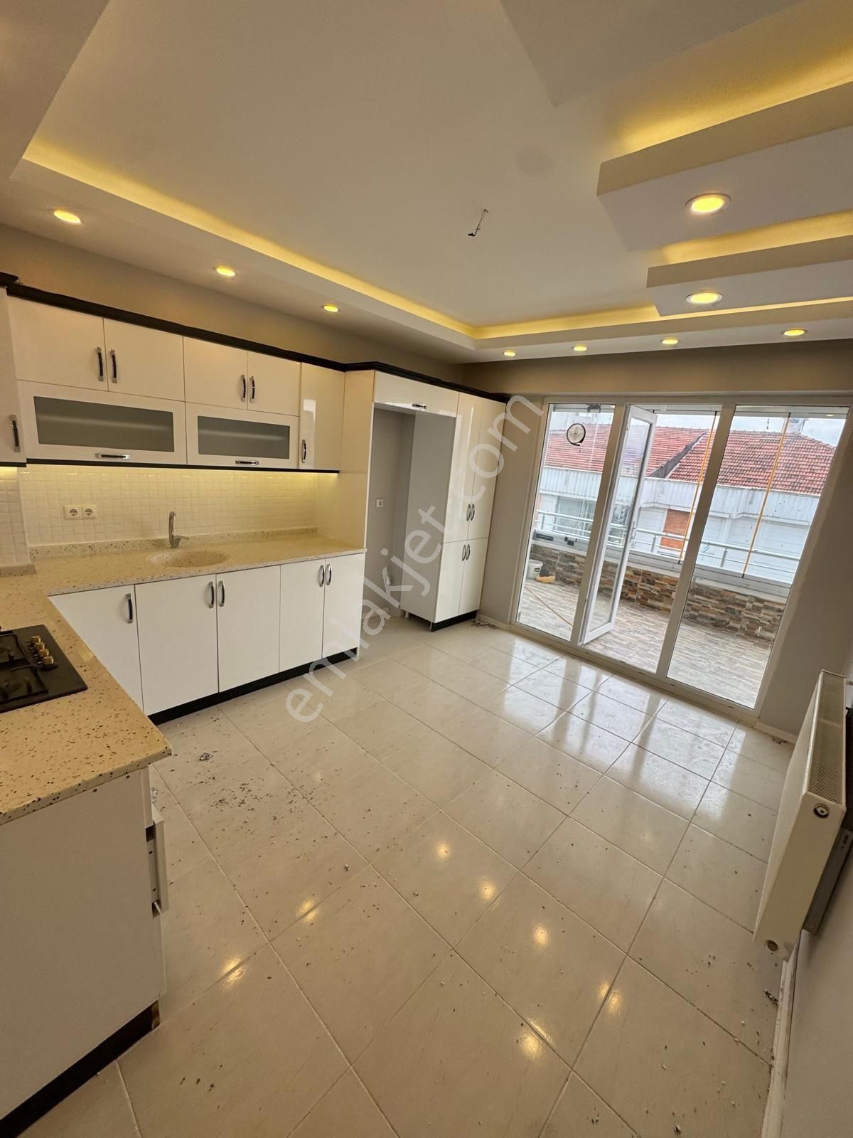 Evim-nur'dan Karasamsun Mh. 3+1 1 M2 Deniz Manzaralı Fırsat Daire.. - Görsel 10